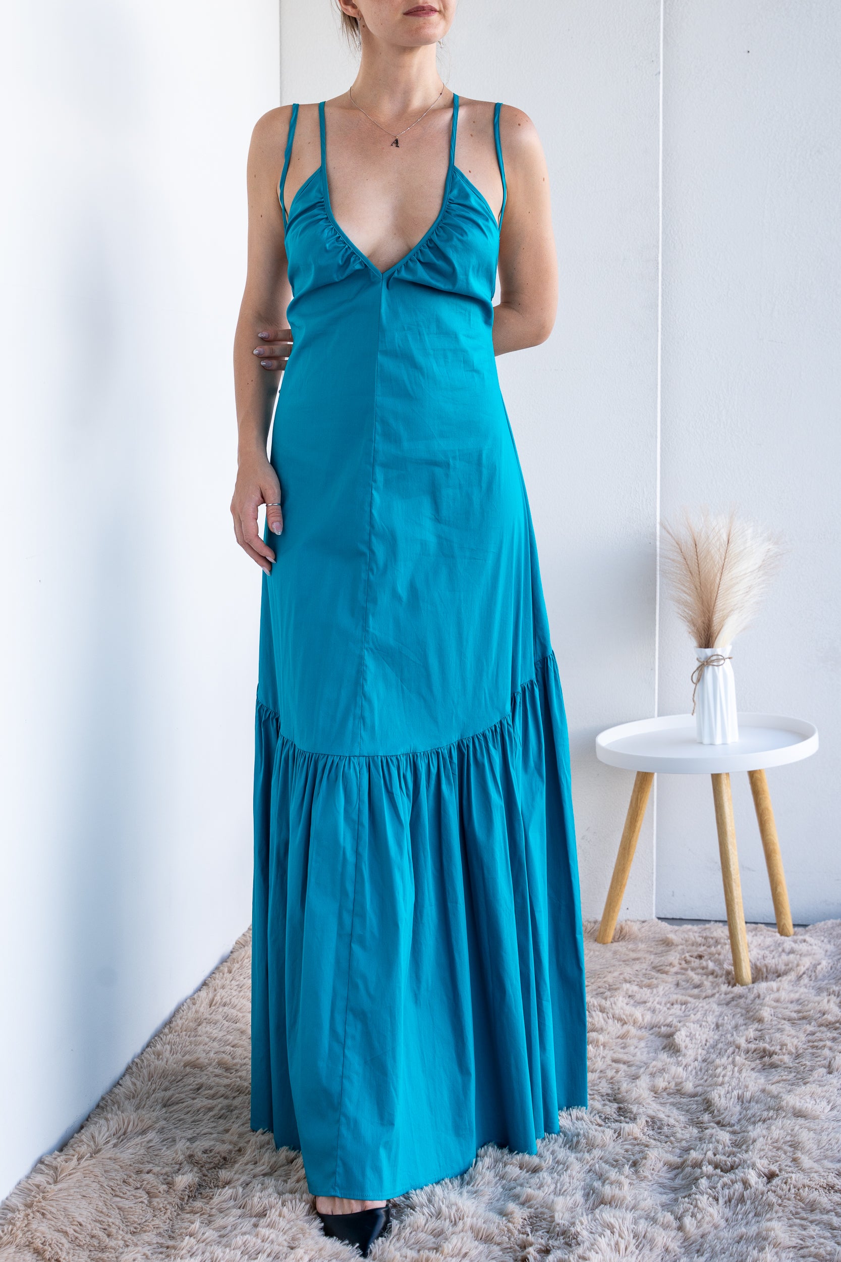 Light dress with flounce