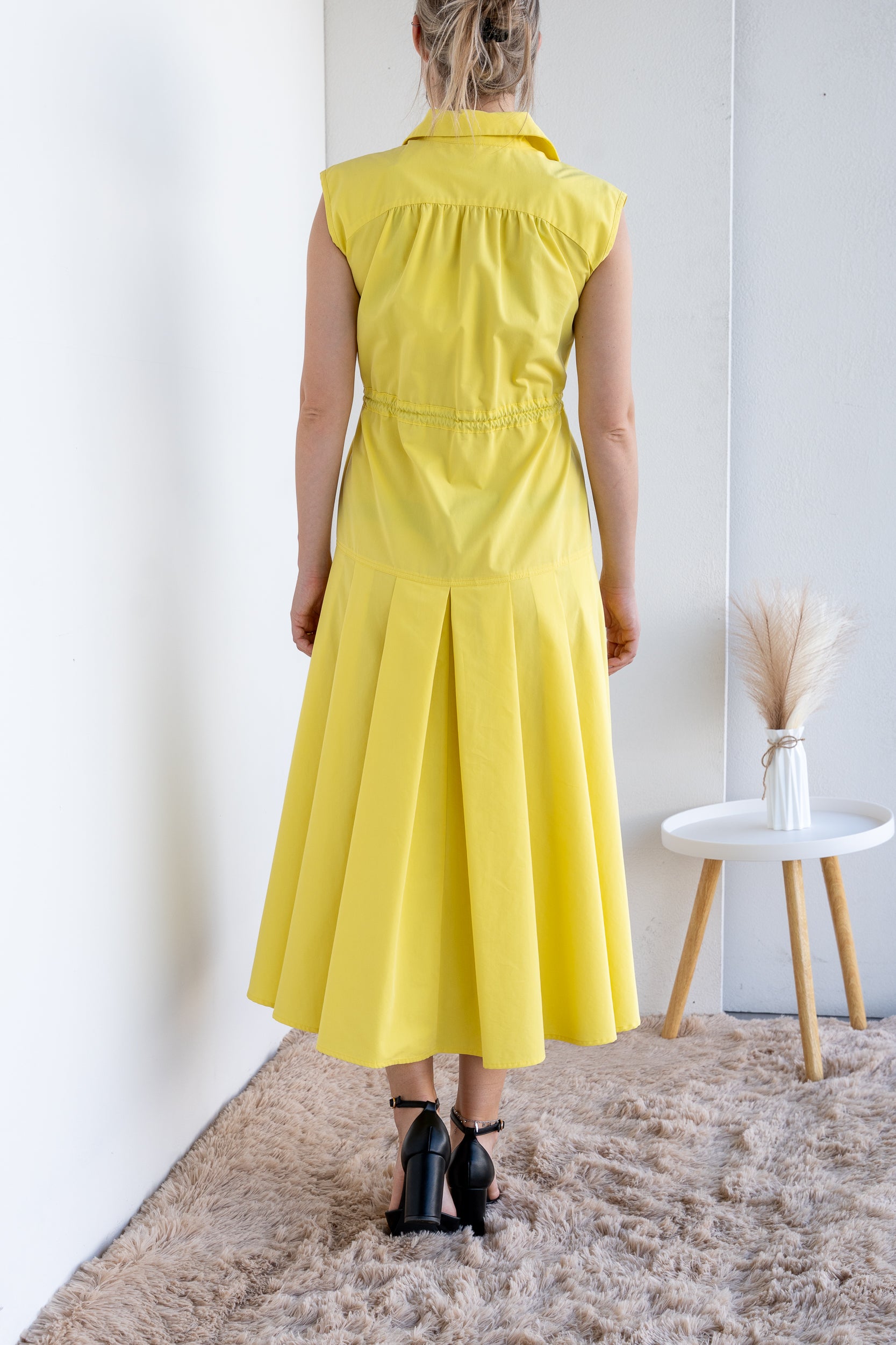 Long dress with appliques