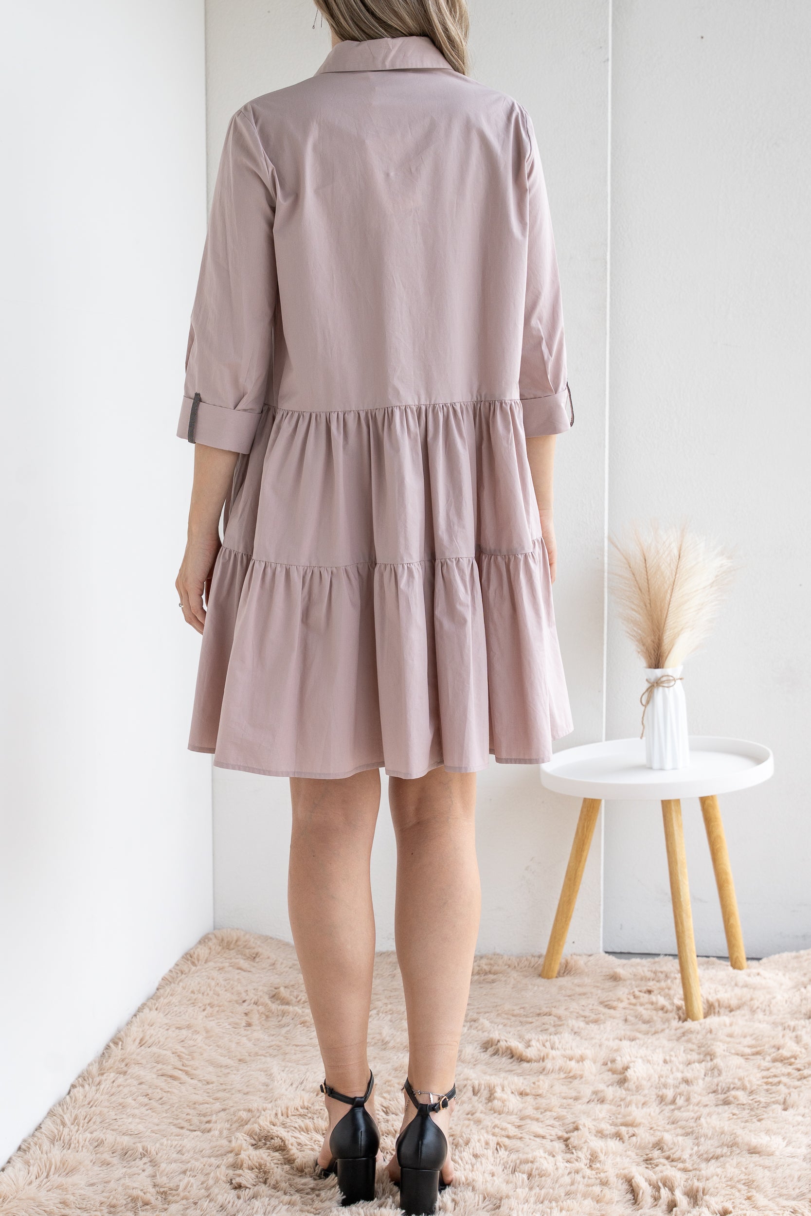 Abito midi con balze