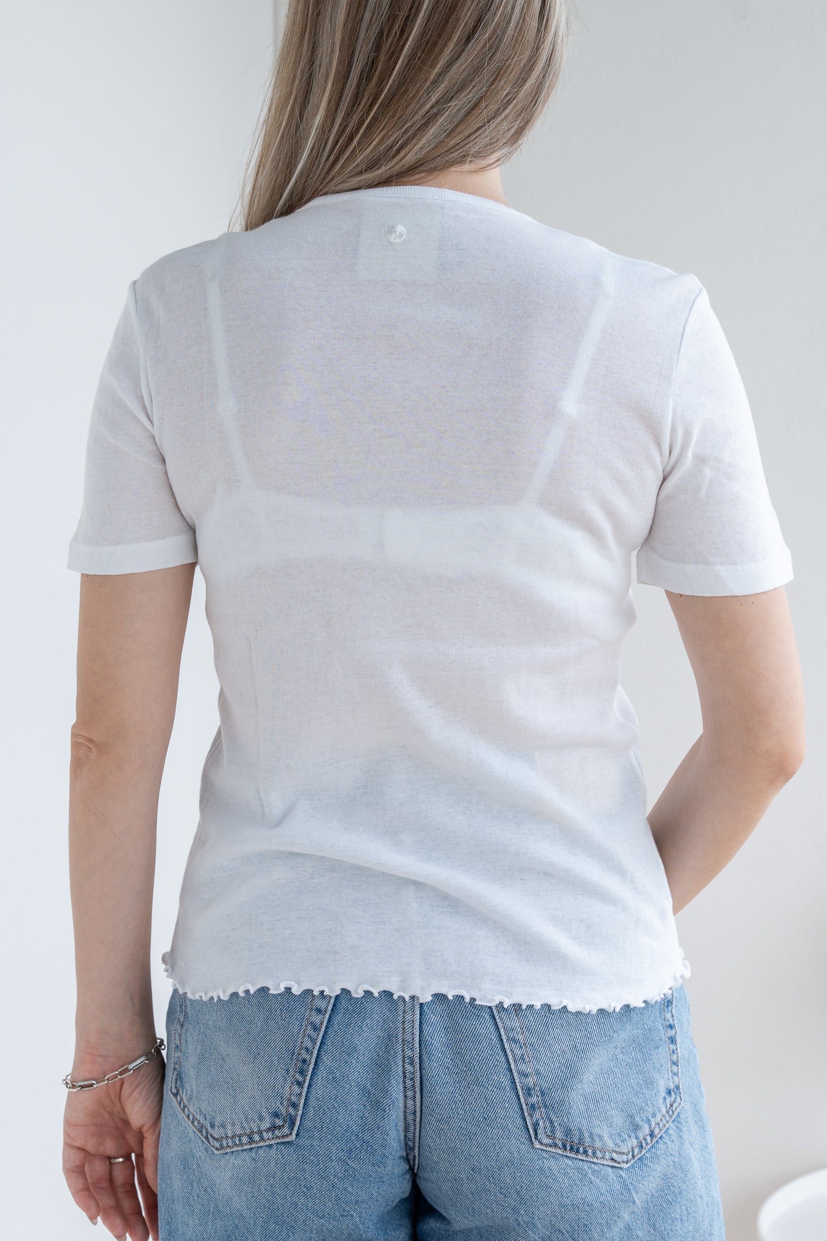 V-neck T-shirt