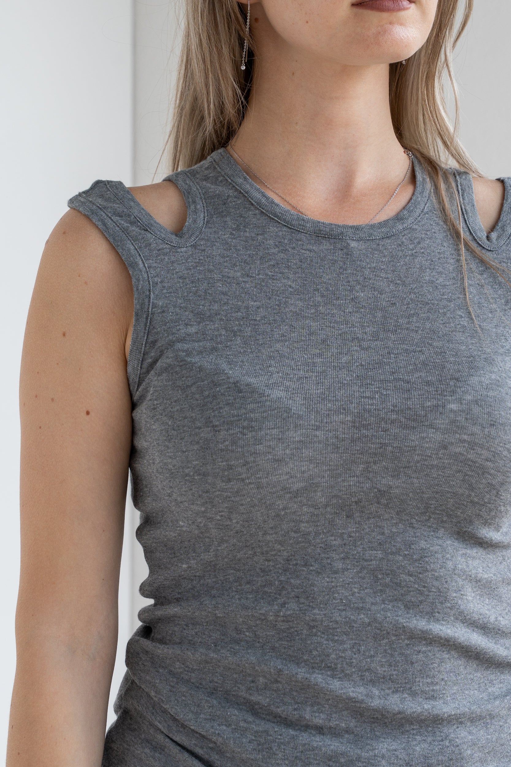 Double shoulder strap top