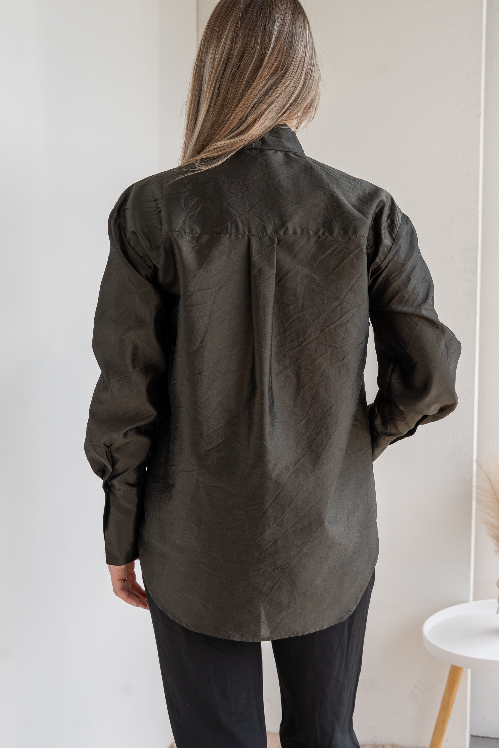 Shirt with bow