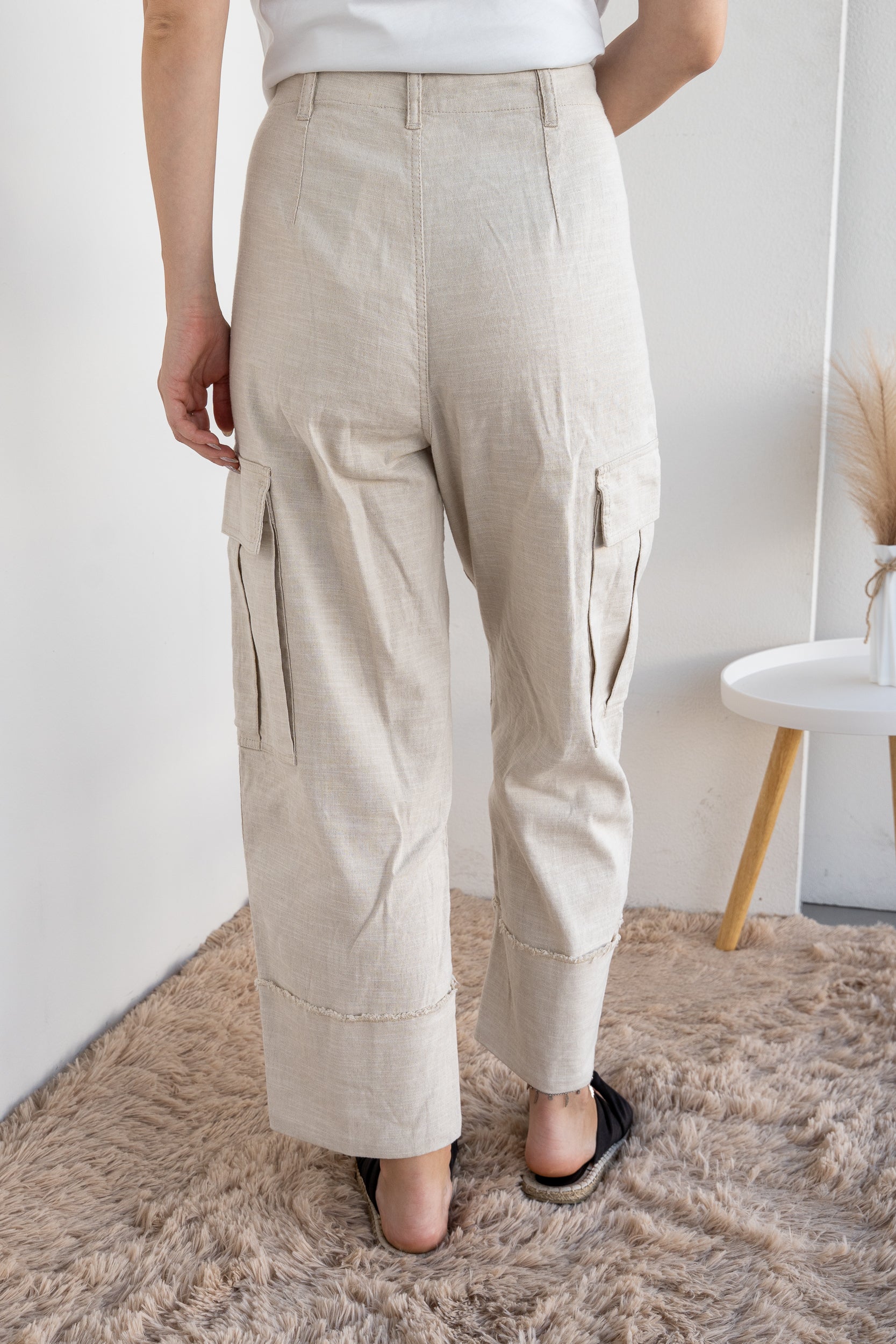 Pantalone con tasconi