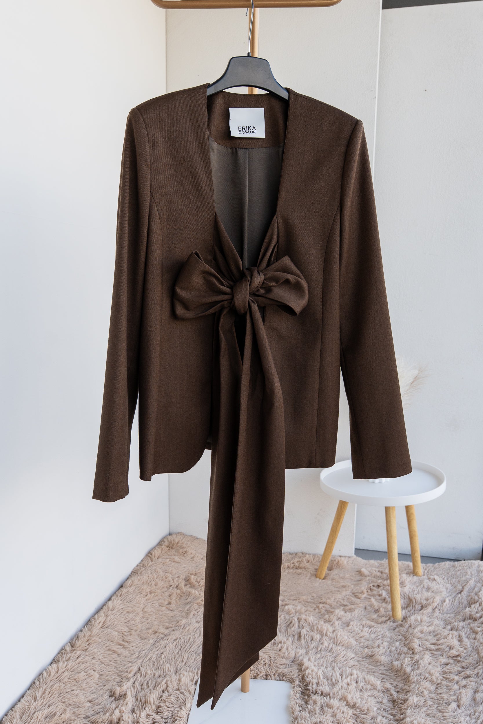Jacket with bow