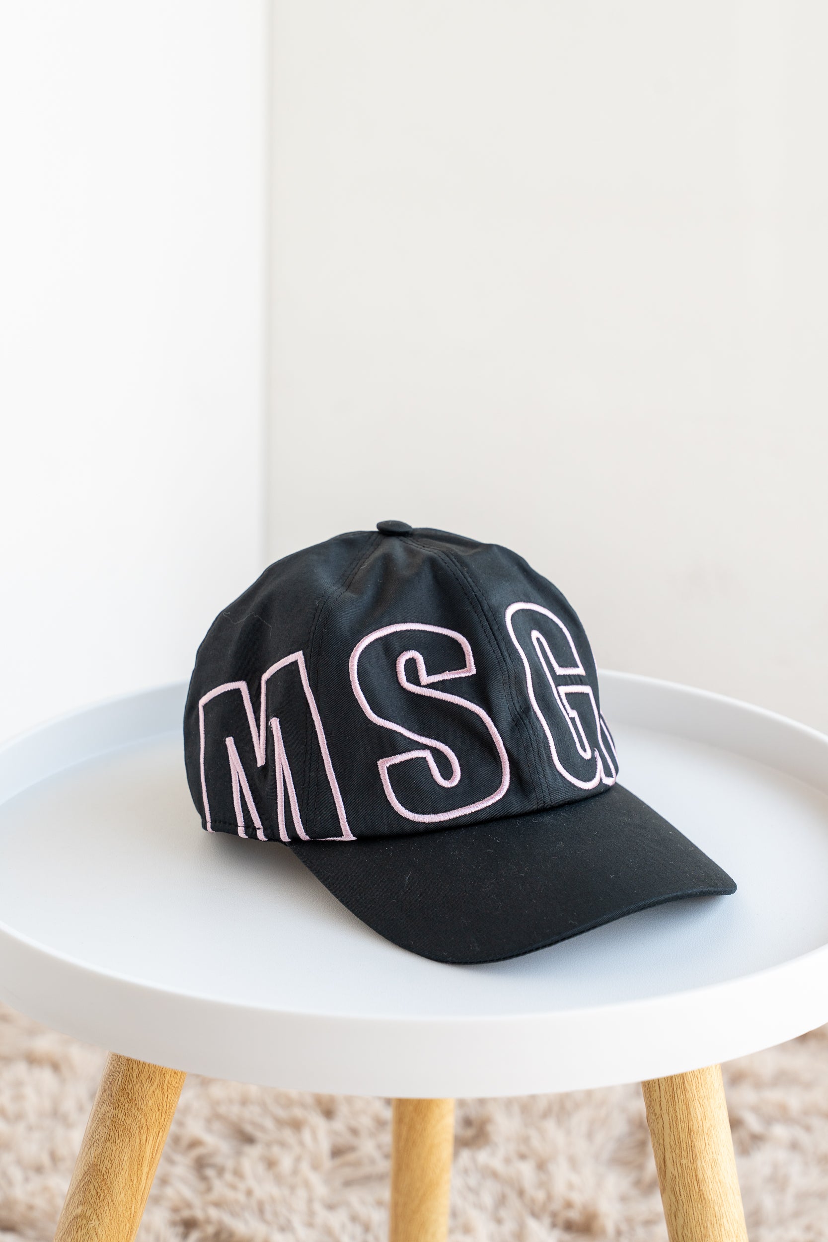 Cappello con visiera