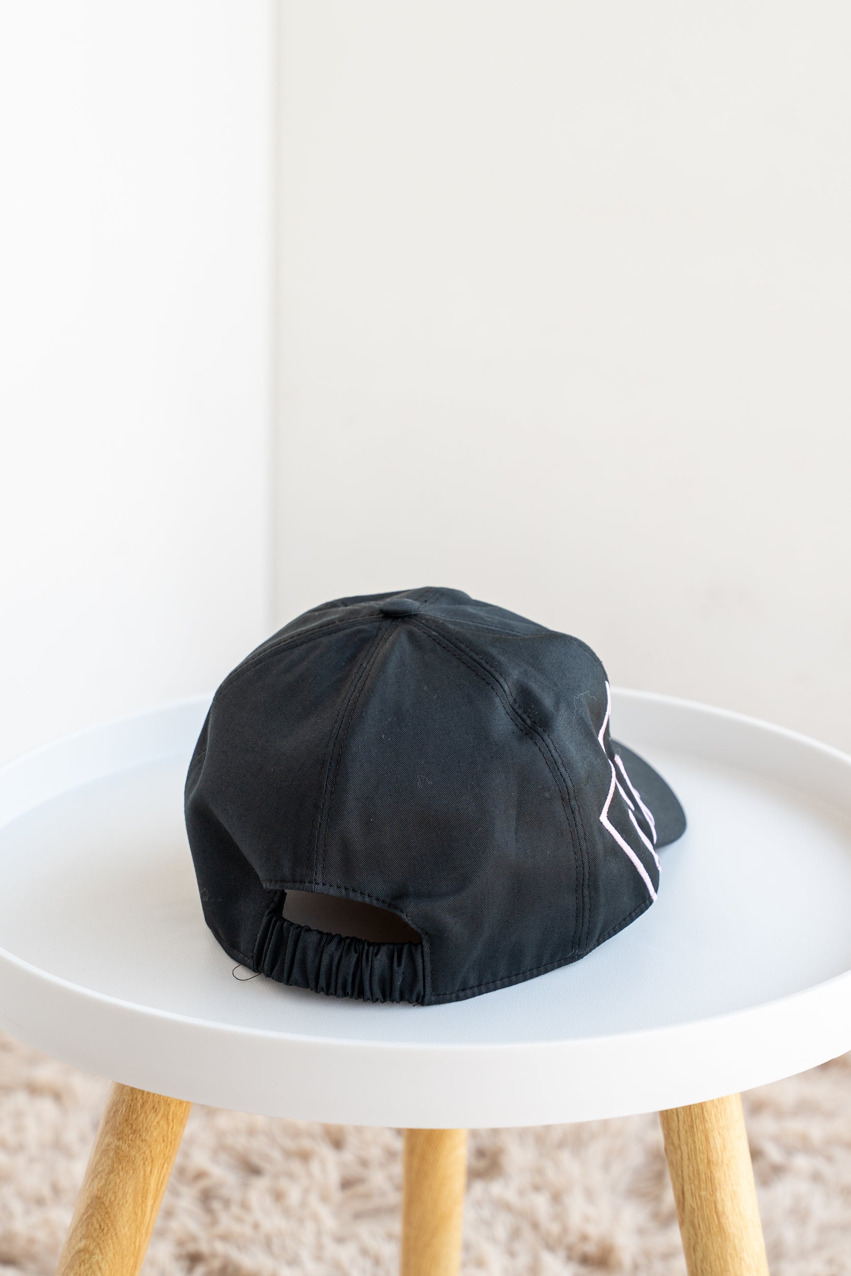 Cappello con visiera