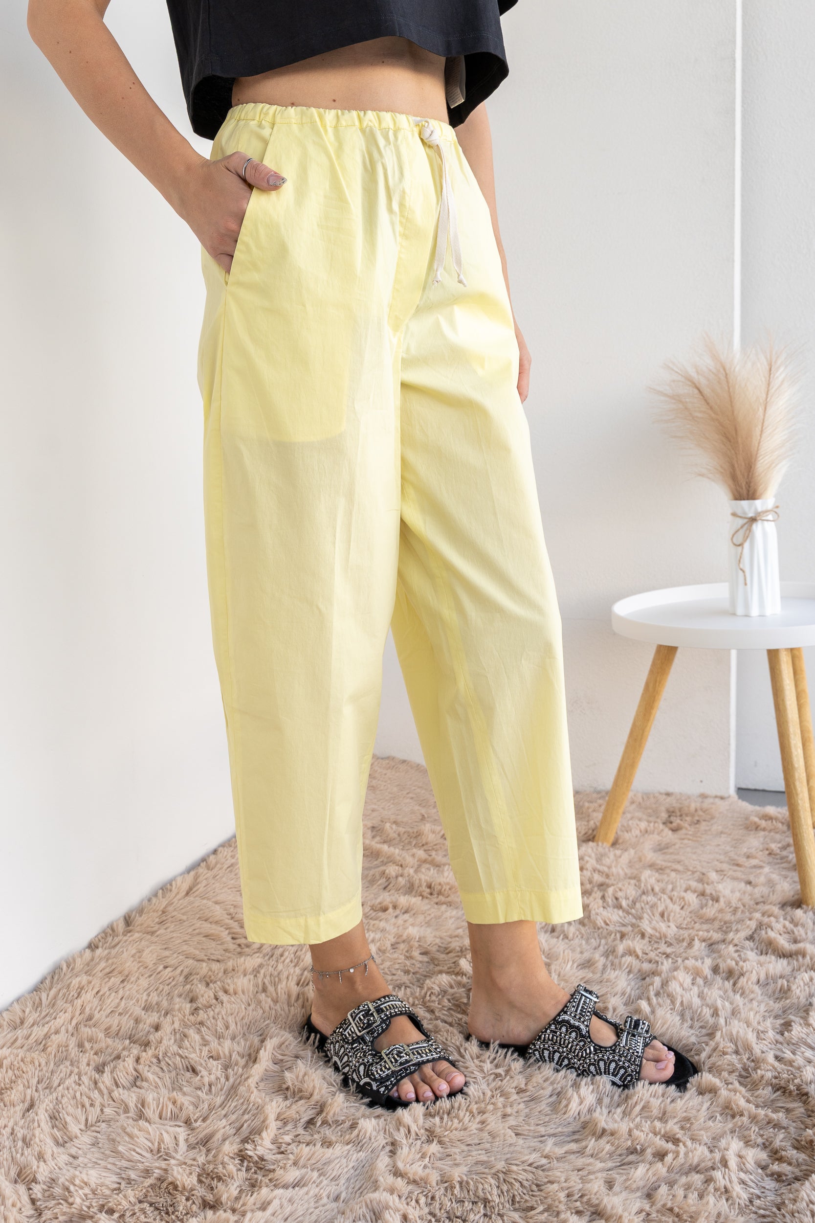 Pantalone con laccio