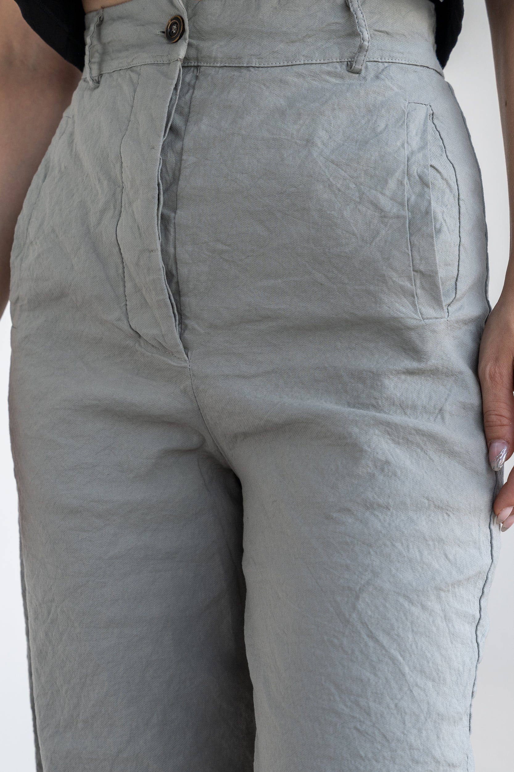 Pantalone effetto stropicciato