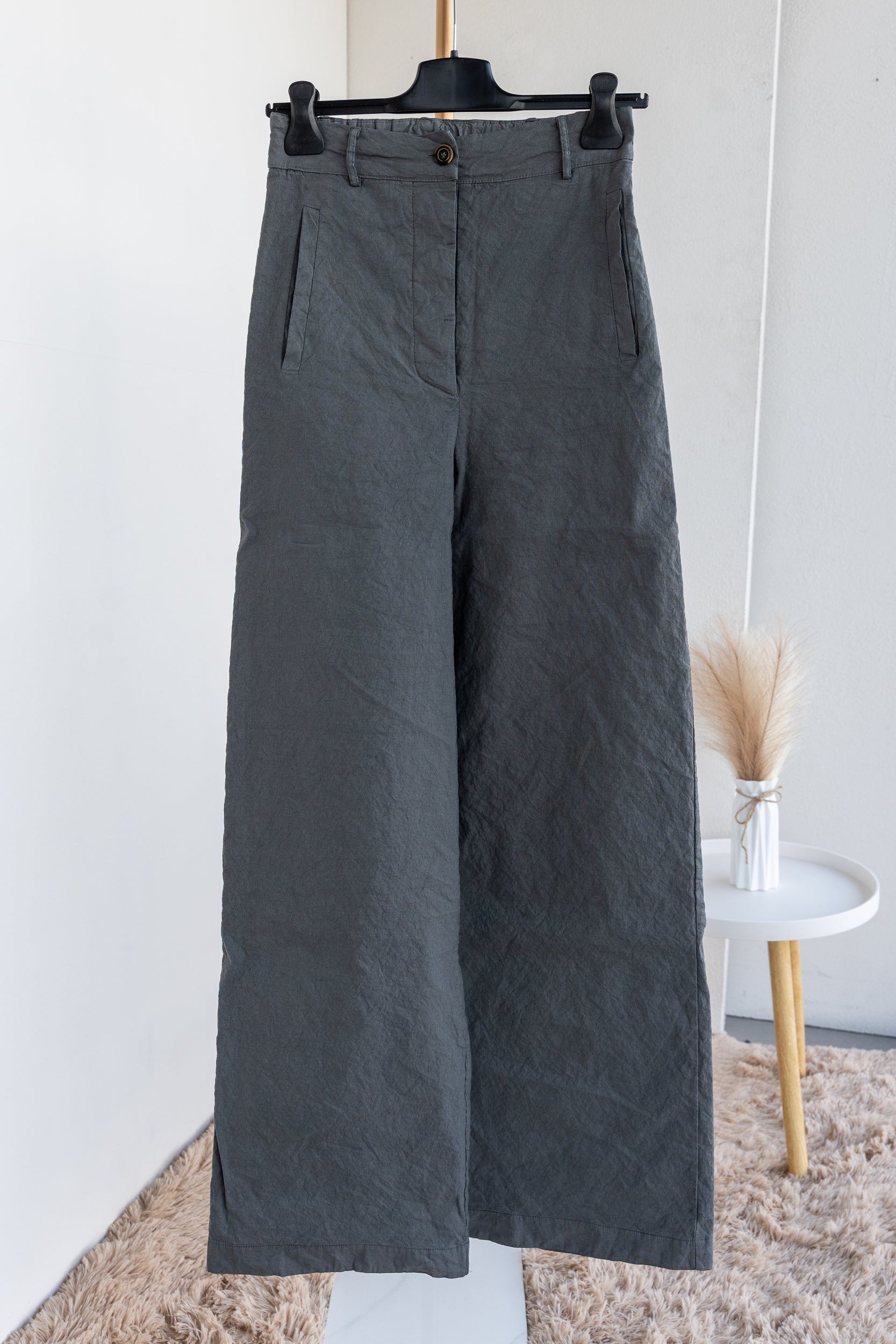 Pantalone effetto stropicciato