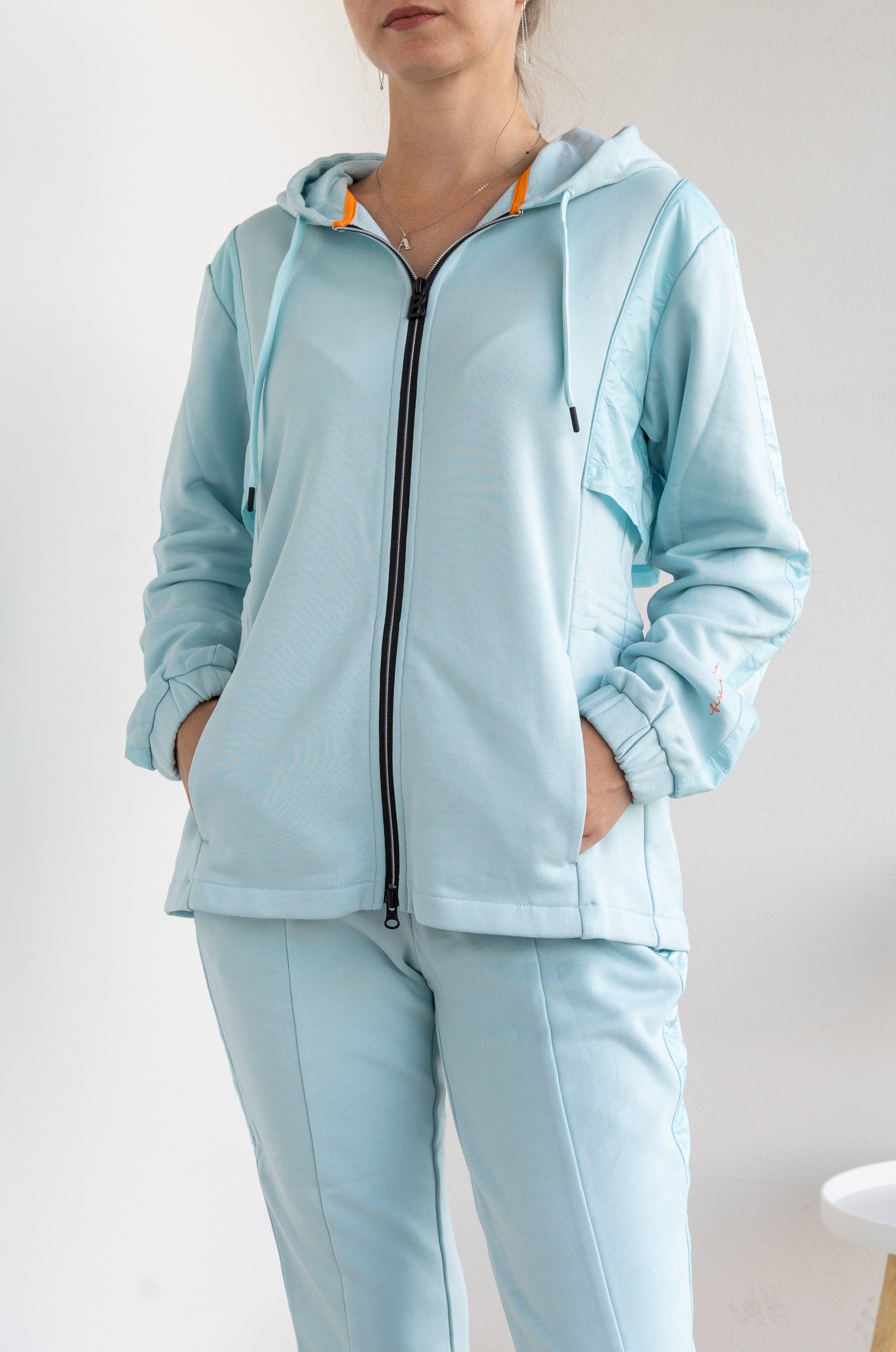 Sports sweatshirt