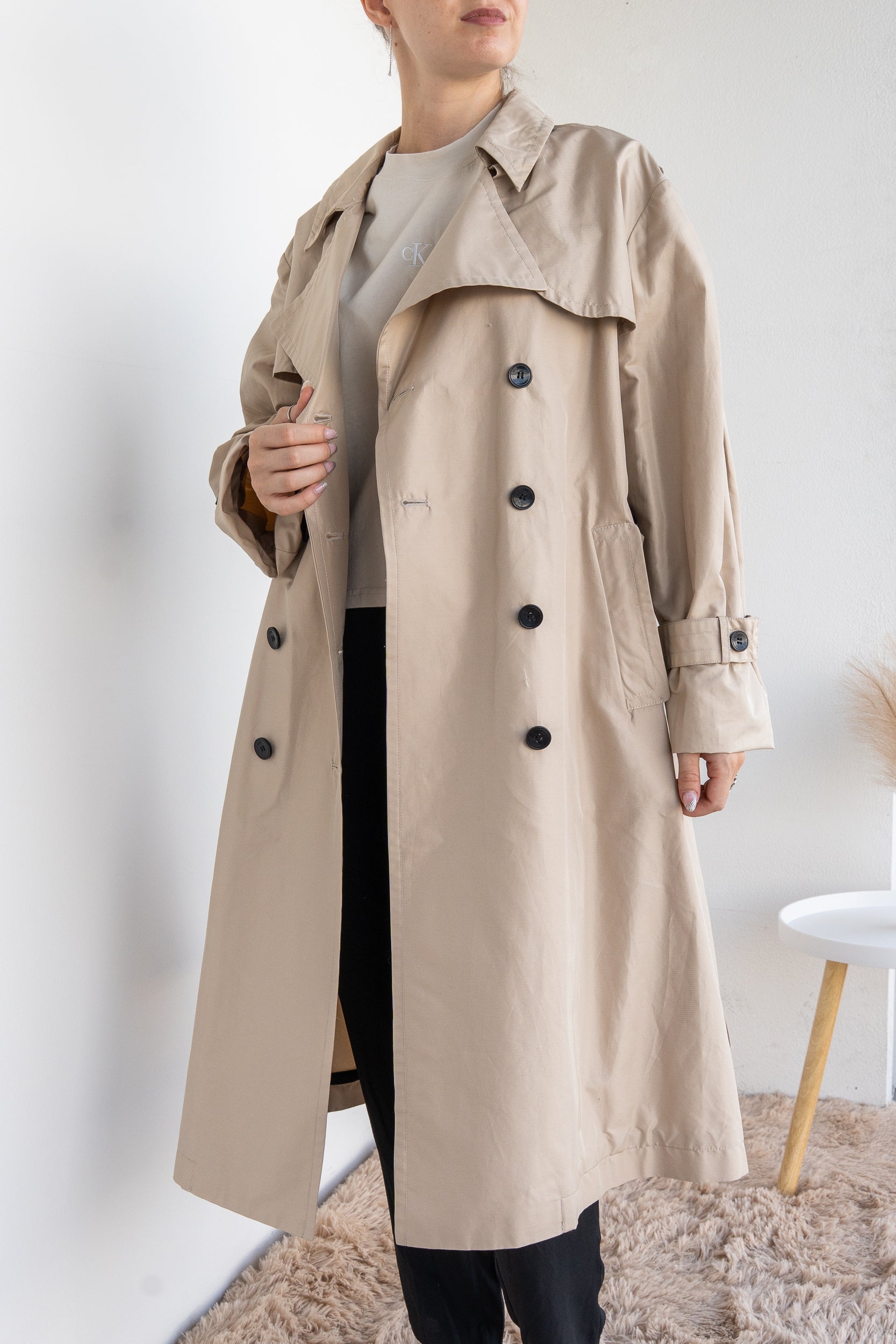 Double-breasted trench coat with belt