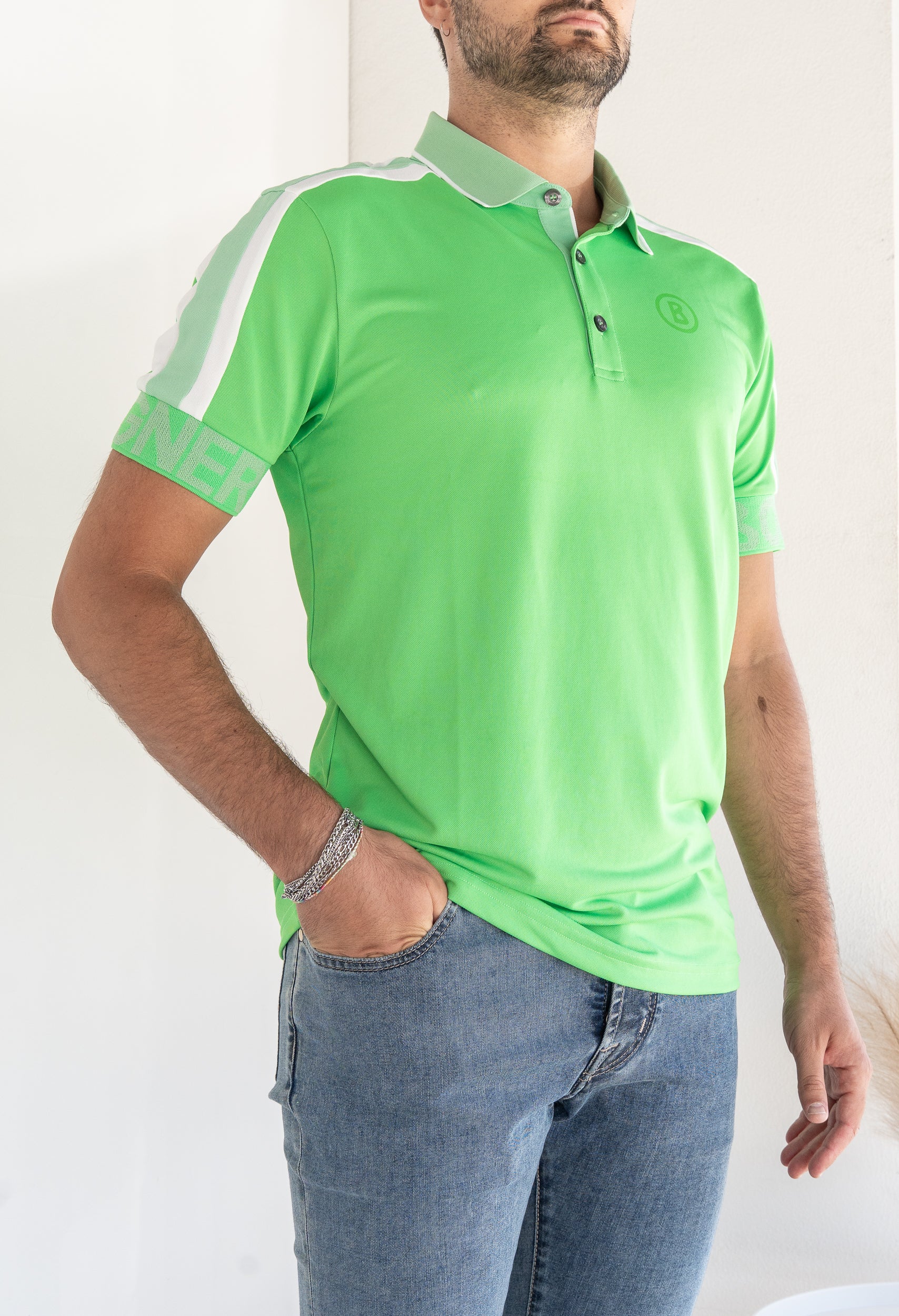Short-sleeved polo shirt
