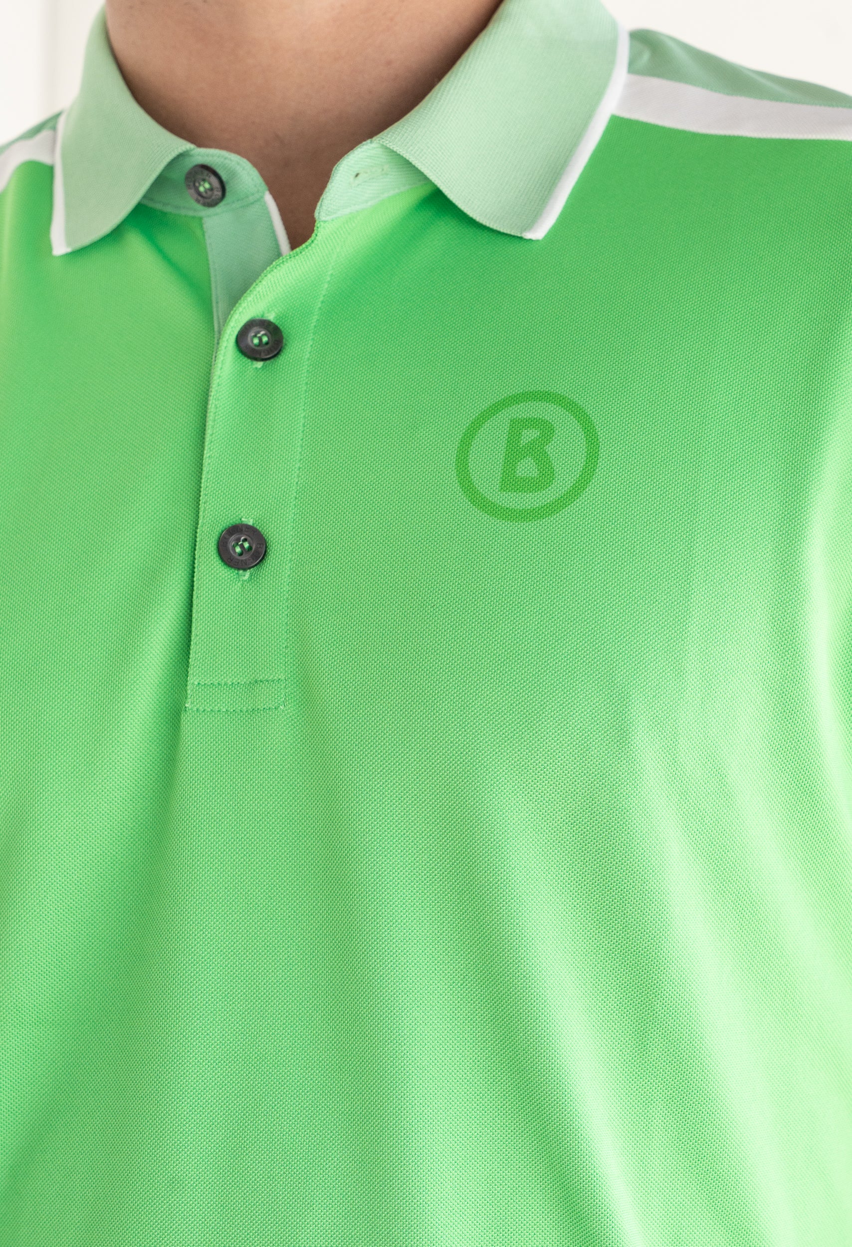 Short-sleeved polo shirt