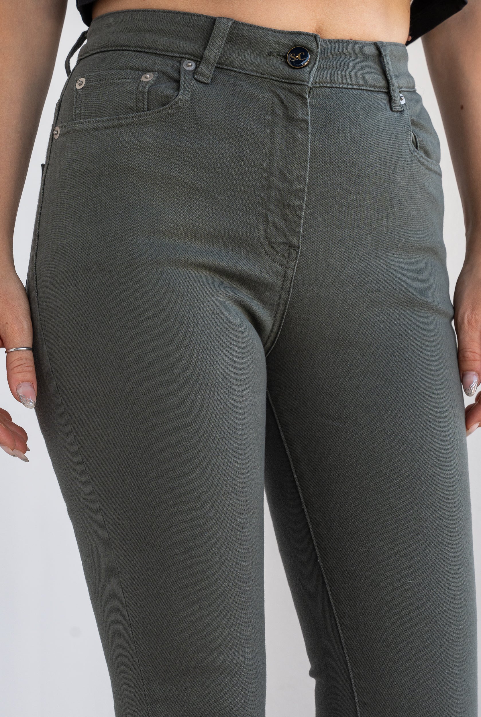 Slim fit jeans