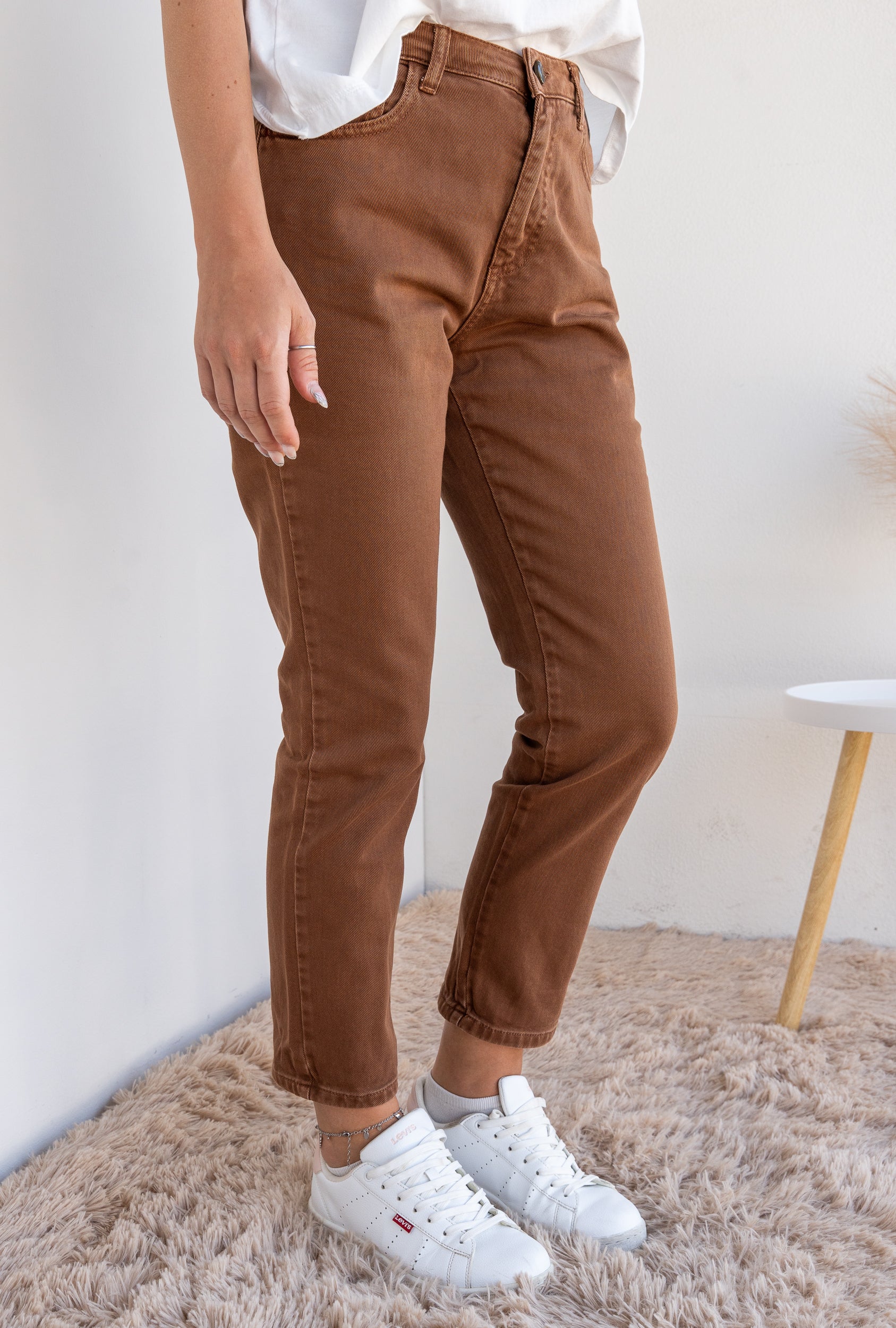 Slim-fit jeans