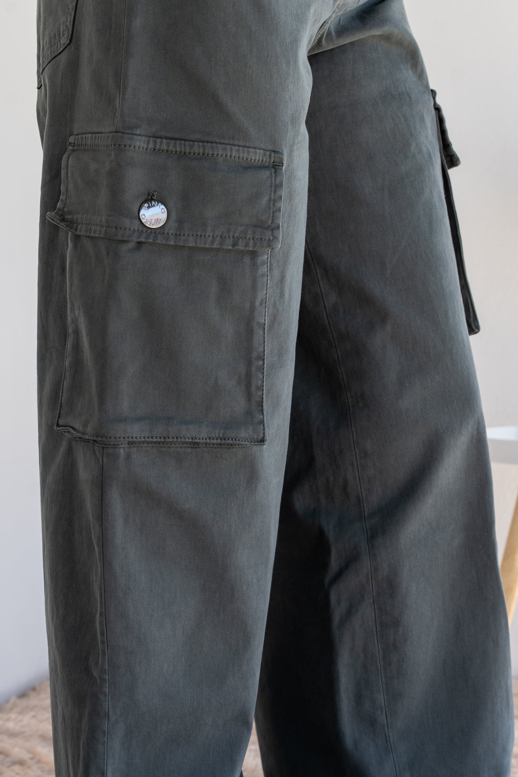 Pantalone cargo