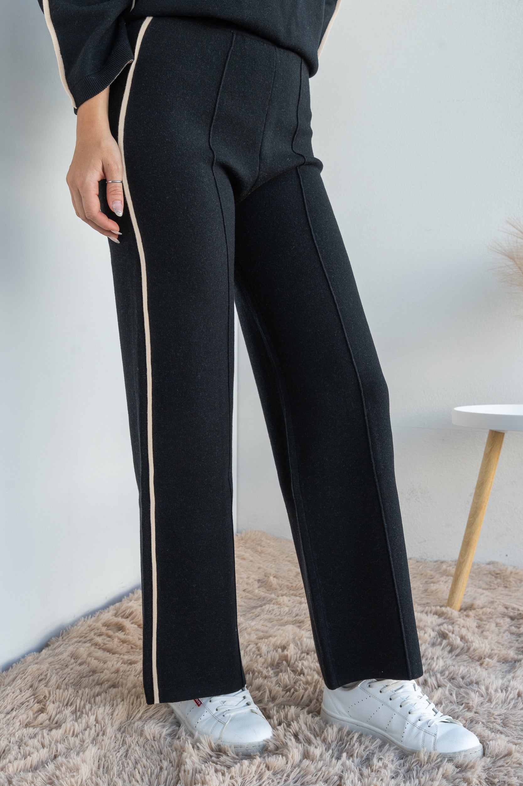 Knitted trousers