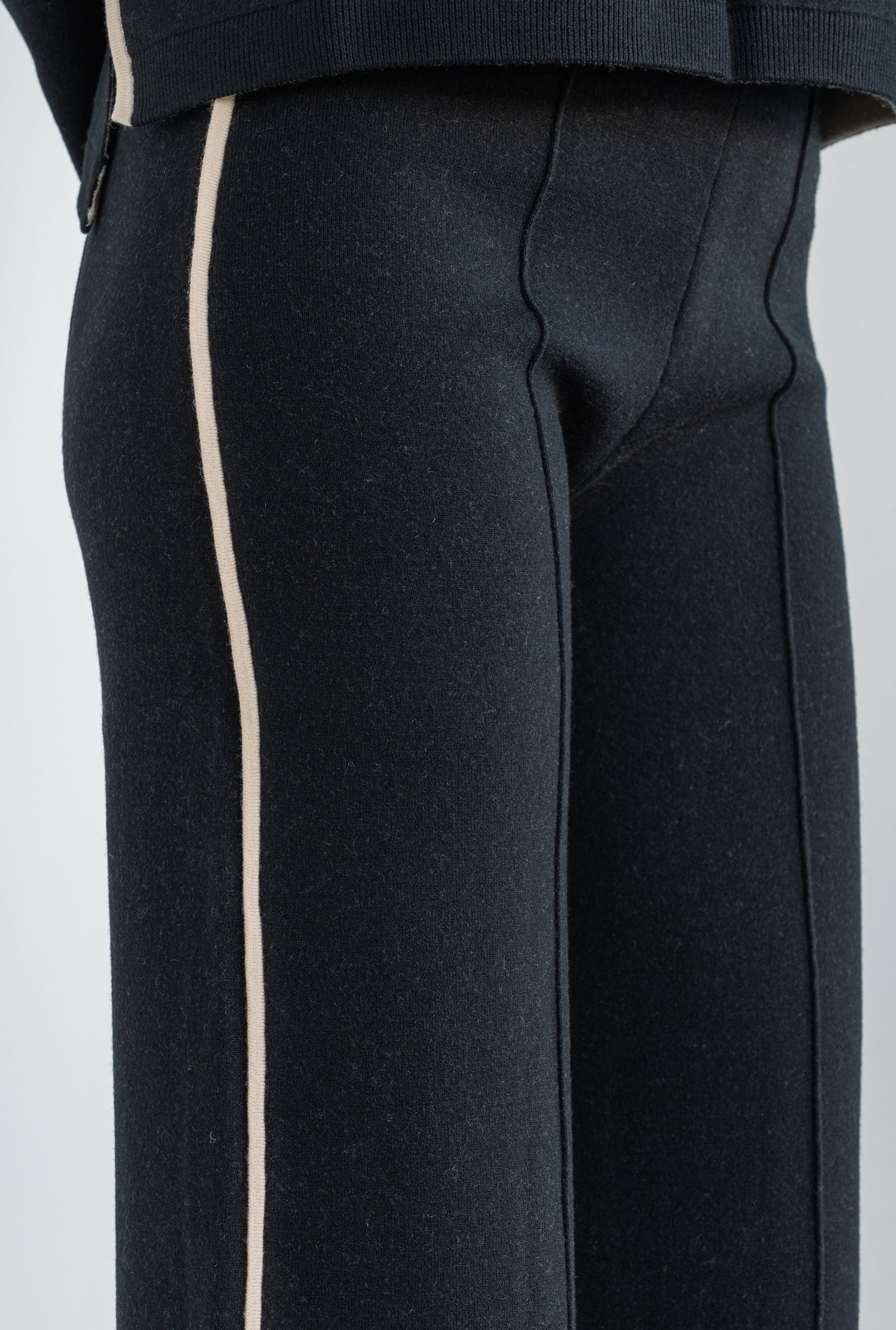 Knitted trousers
