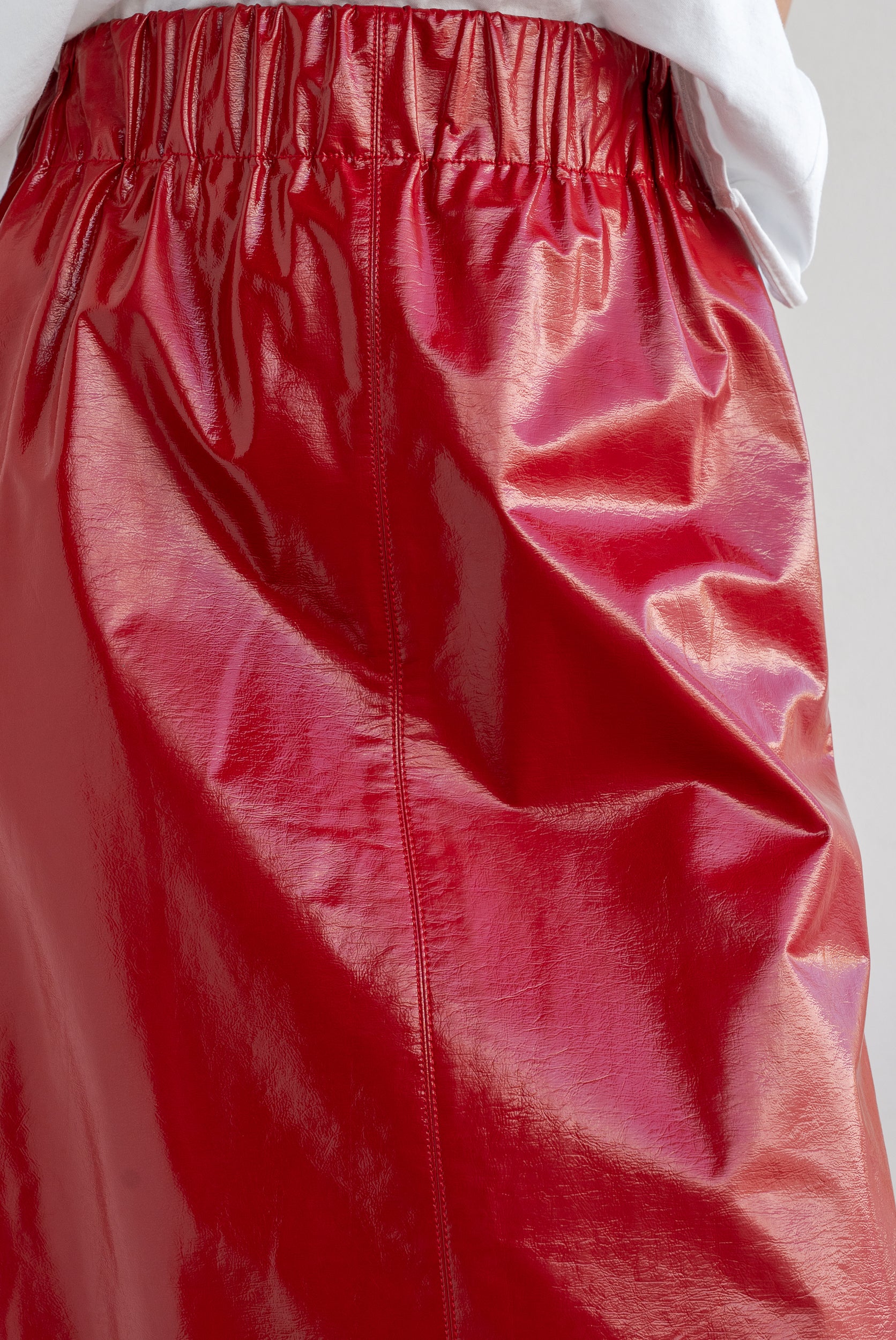 Shiny leather effect skirt