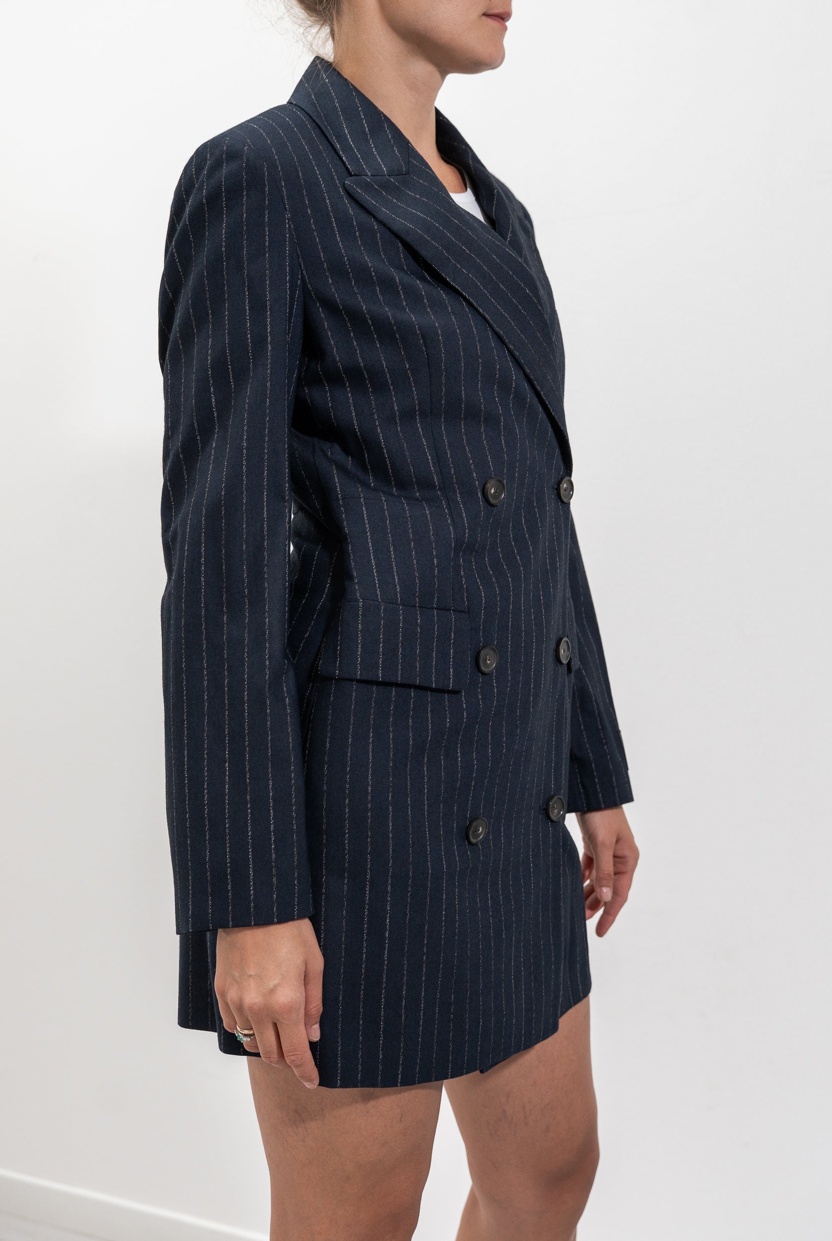 Alvaro suit