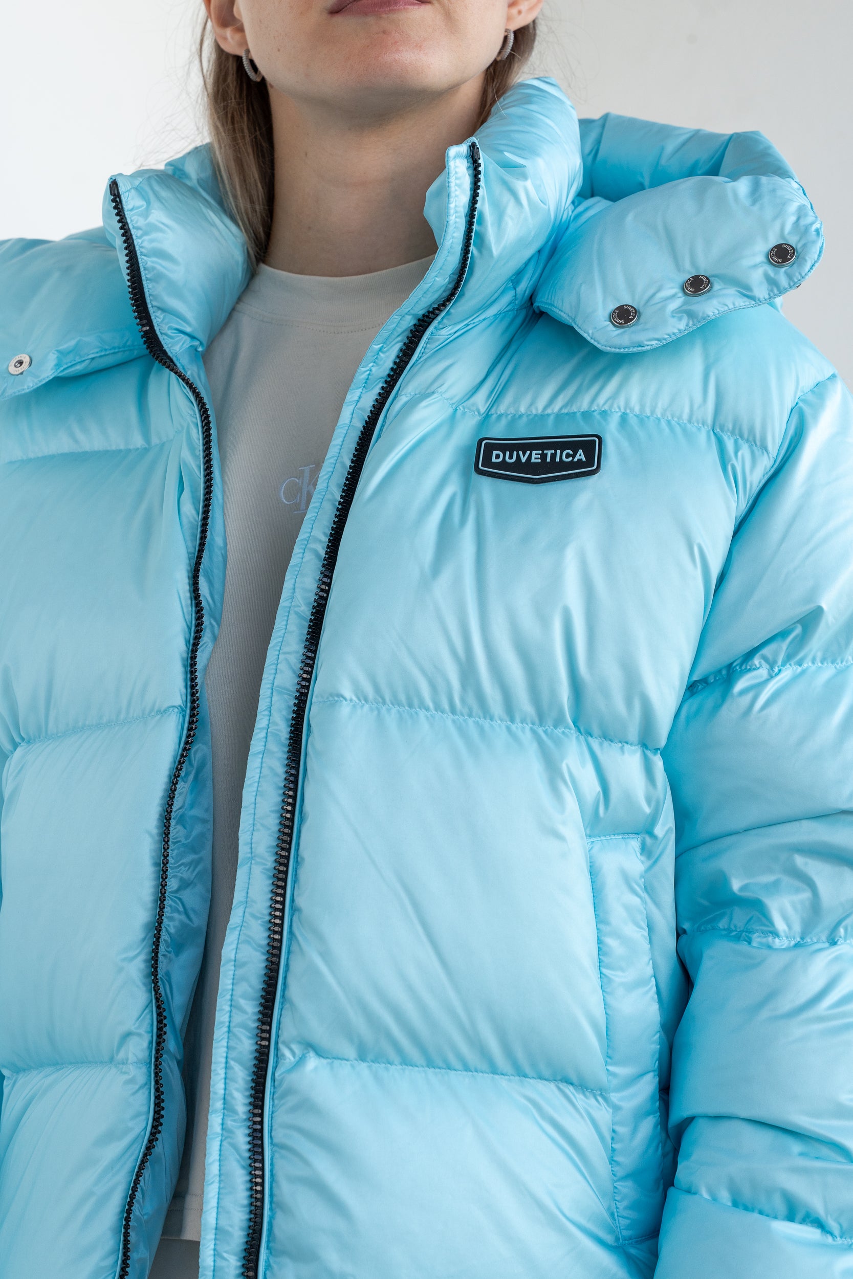 Short down jacket