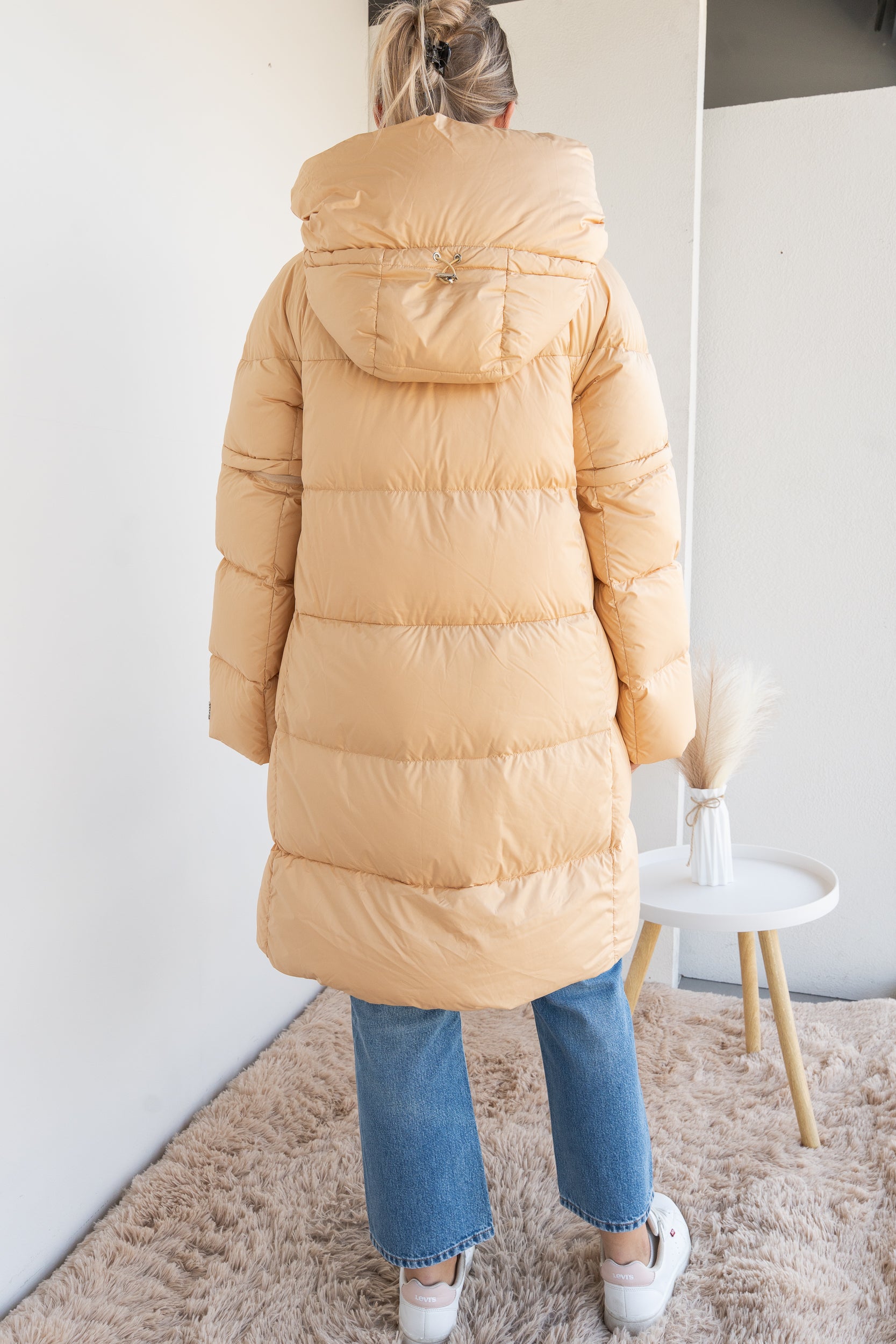 Down jacket with removable sleeves
