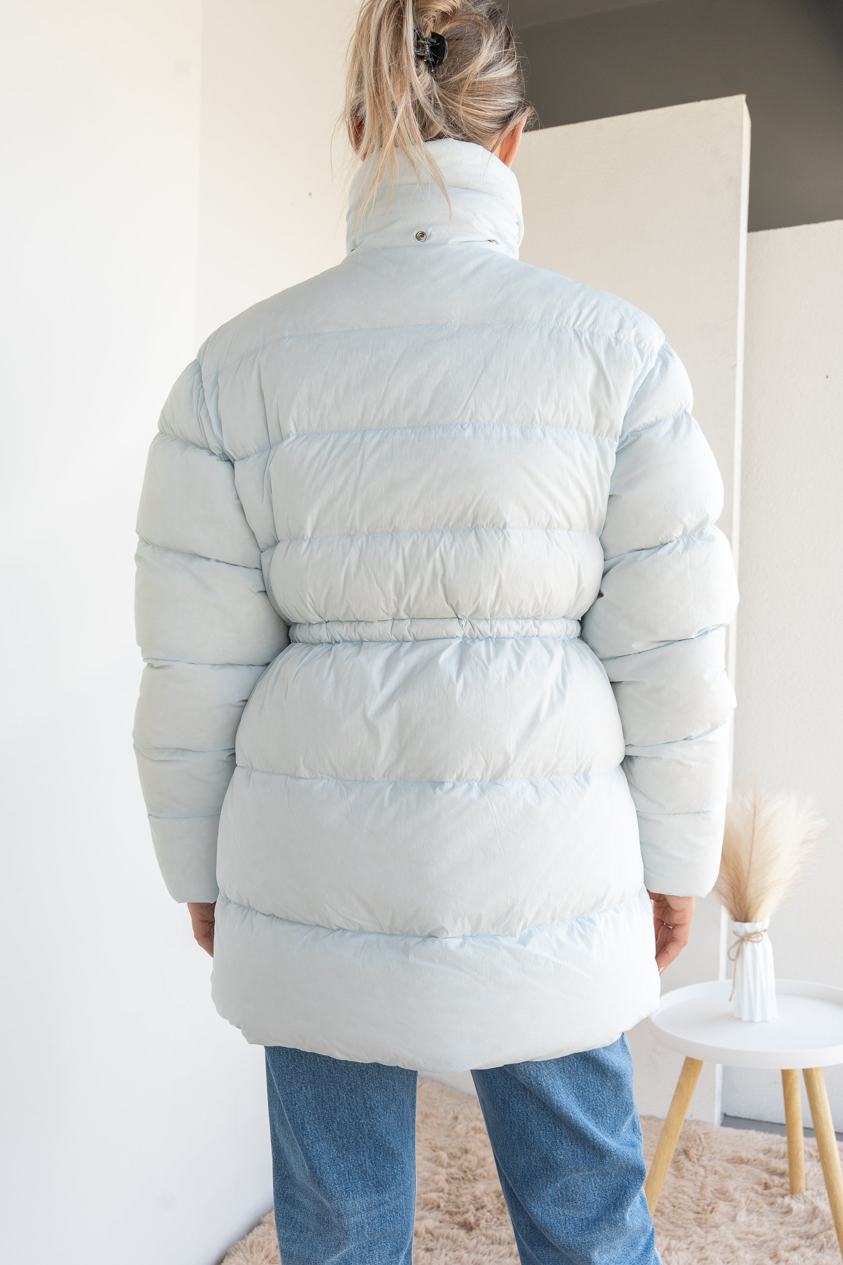 Down jacket with scarf