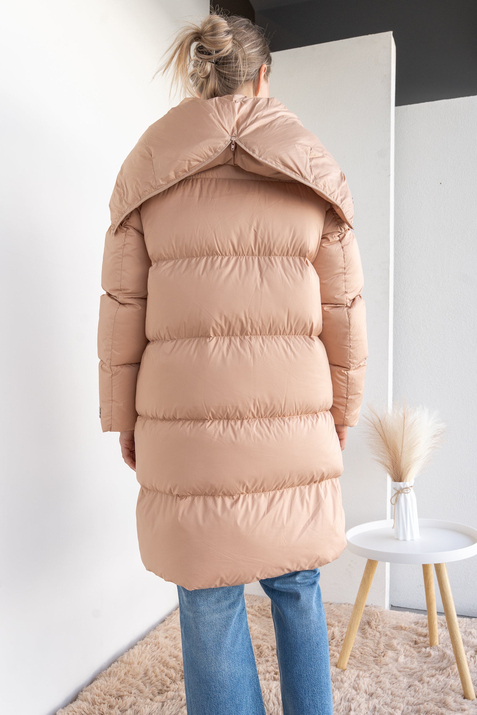 Skin down jacket