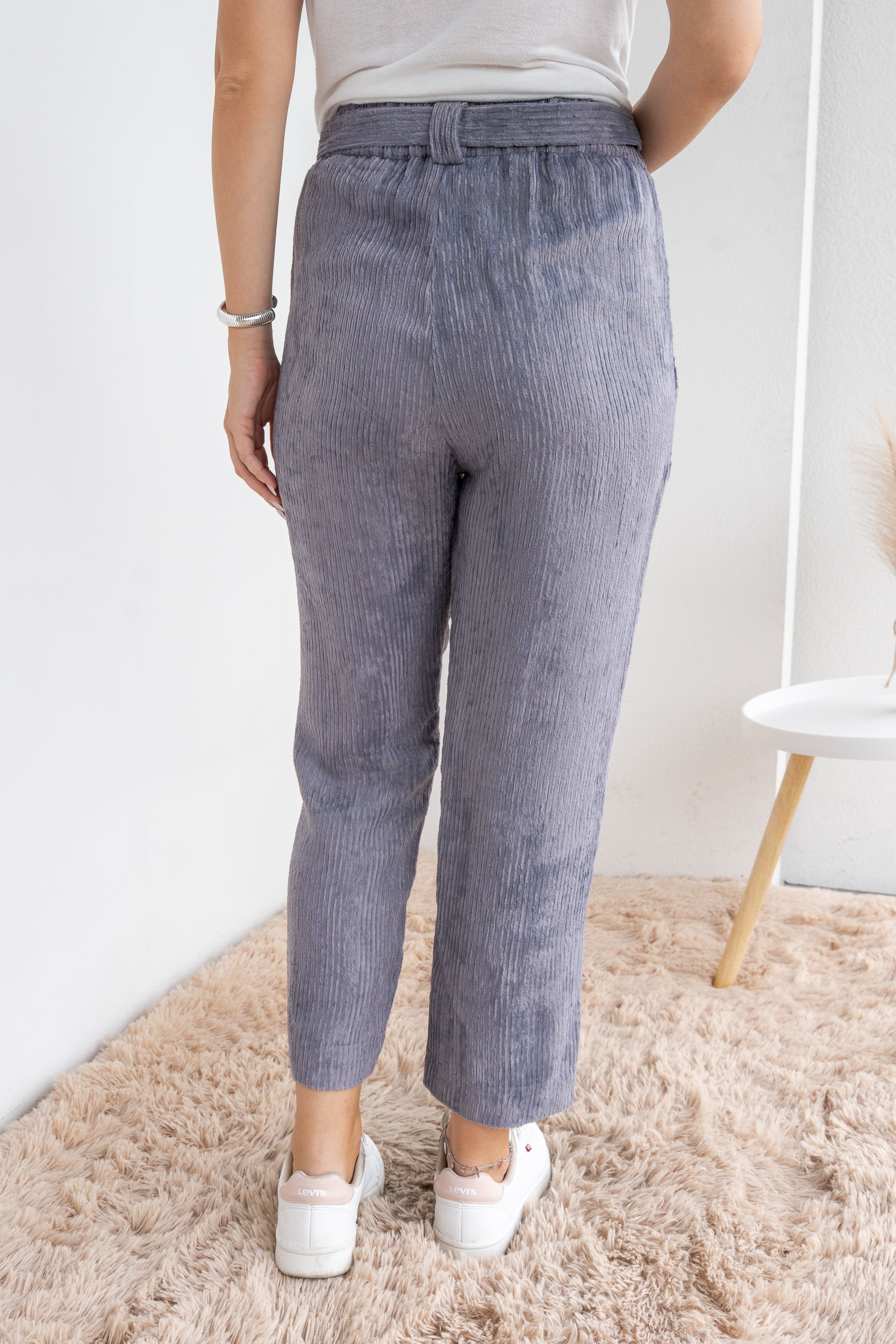 Pantalone in velluto con cintura