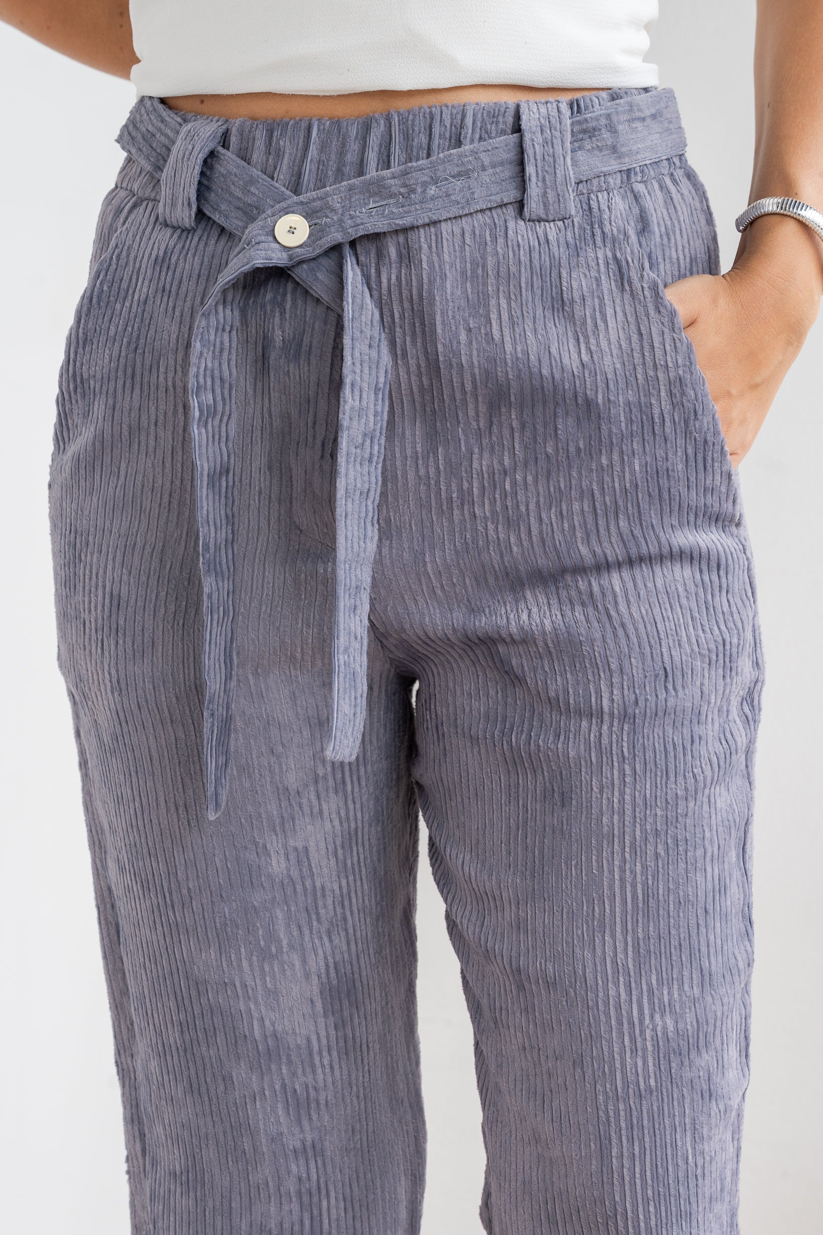 Pantalone in velluto con cintura