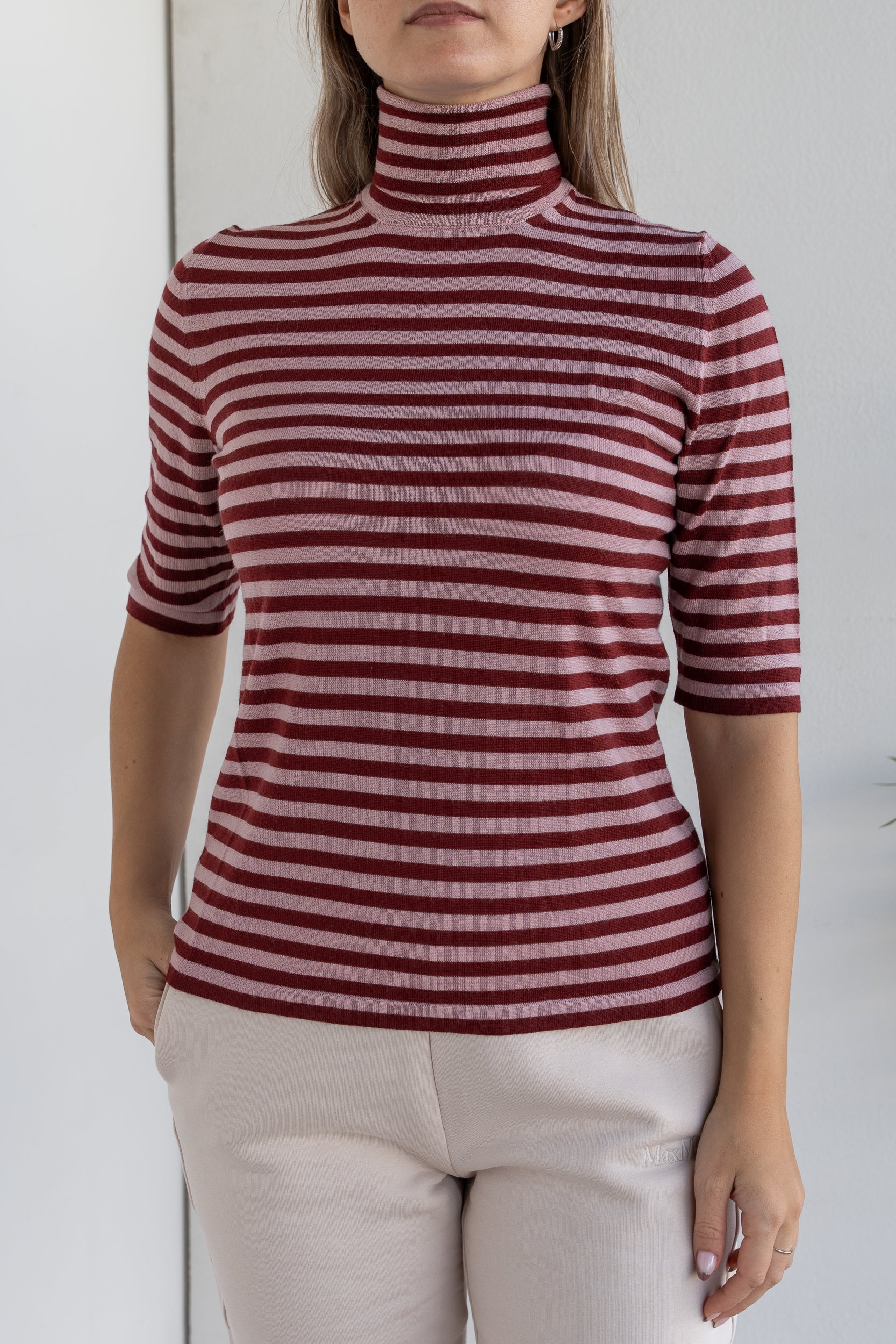 Dolcevita maniche corte in maglia