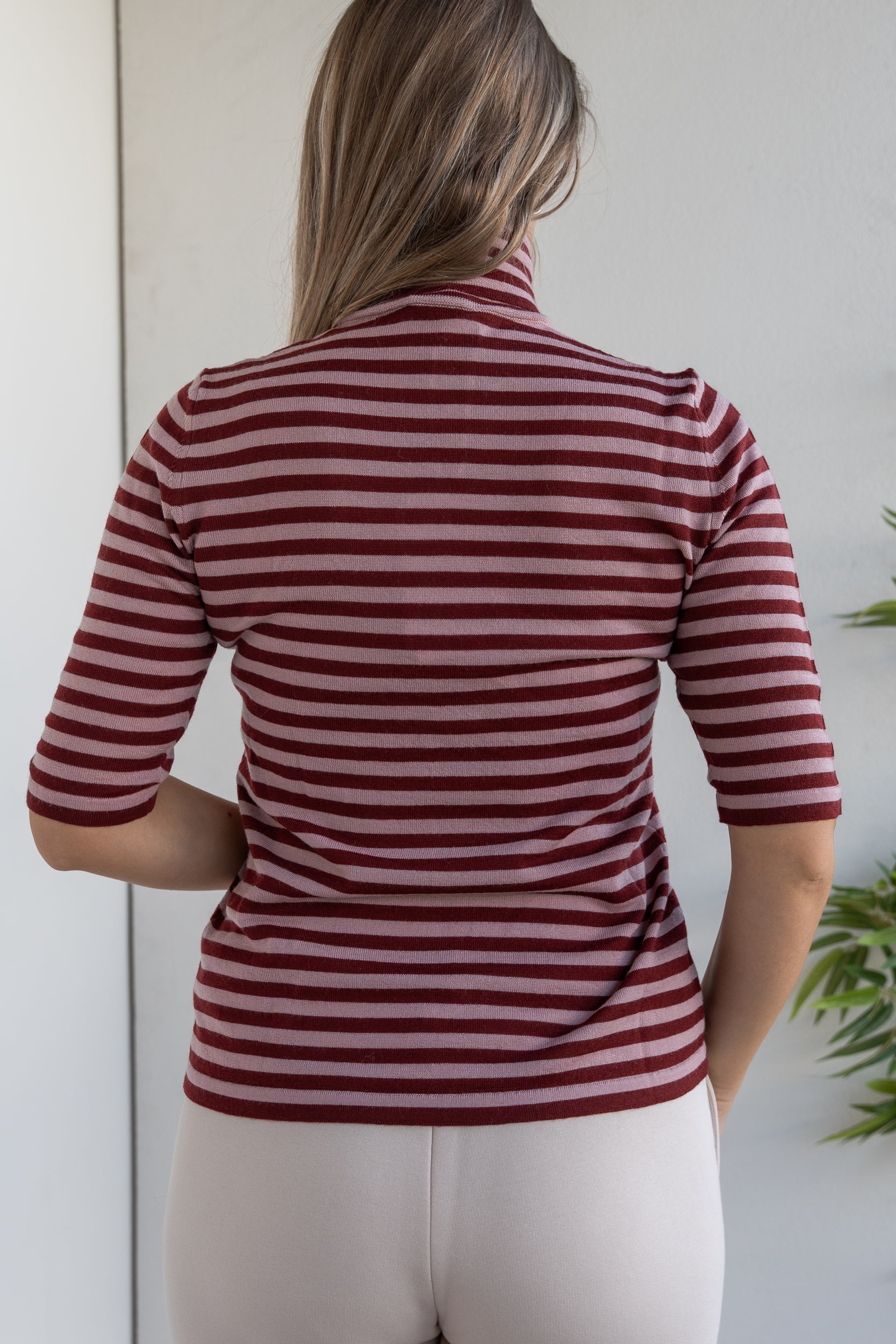 Dolcevita maniche corte in maglia