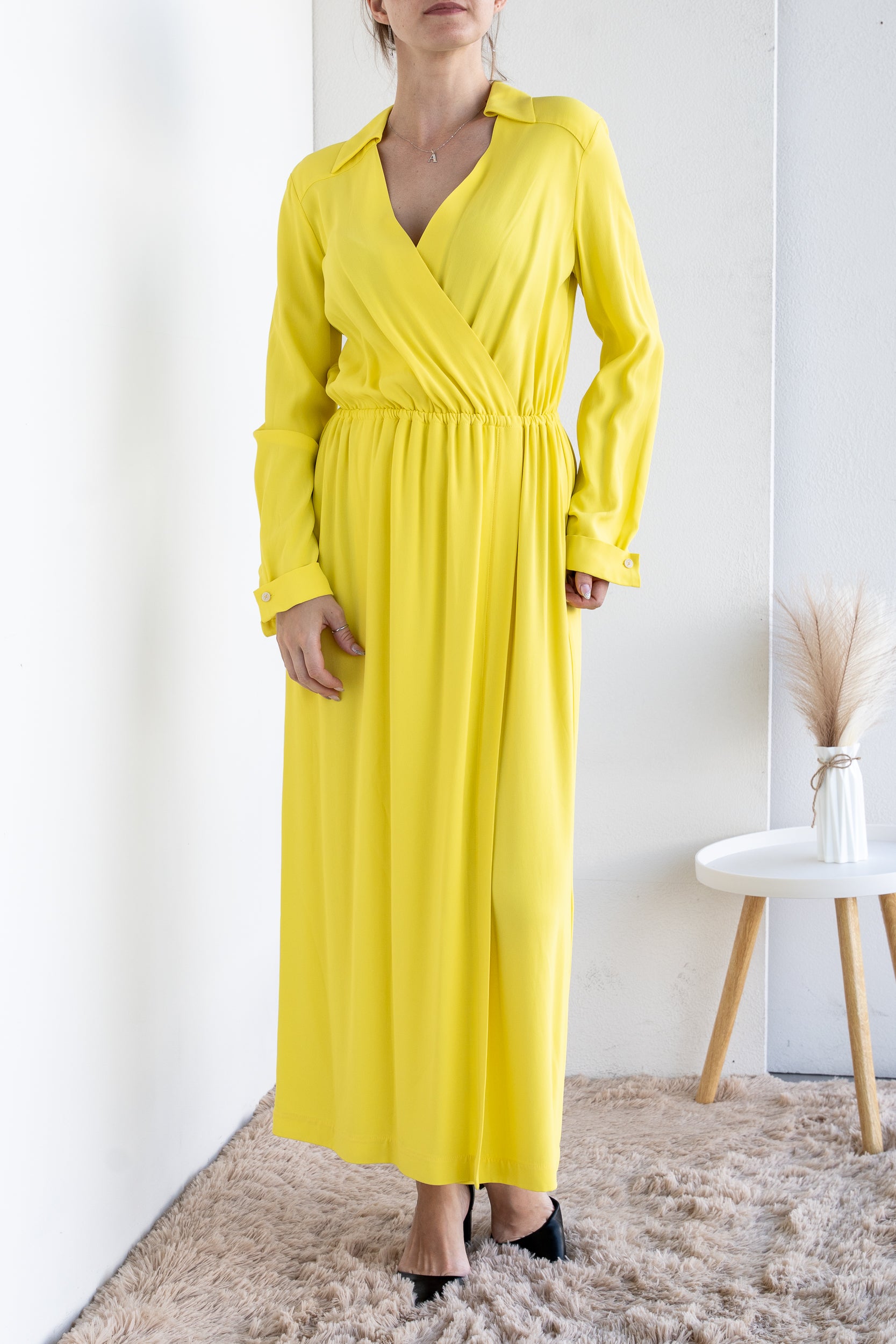 Long dress with slit