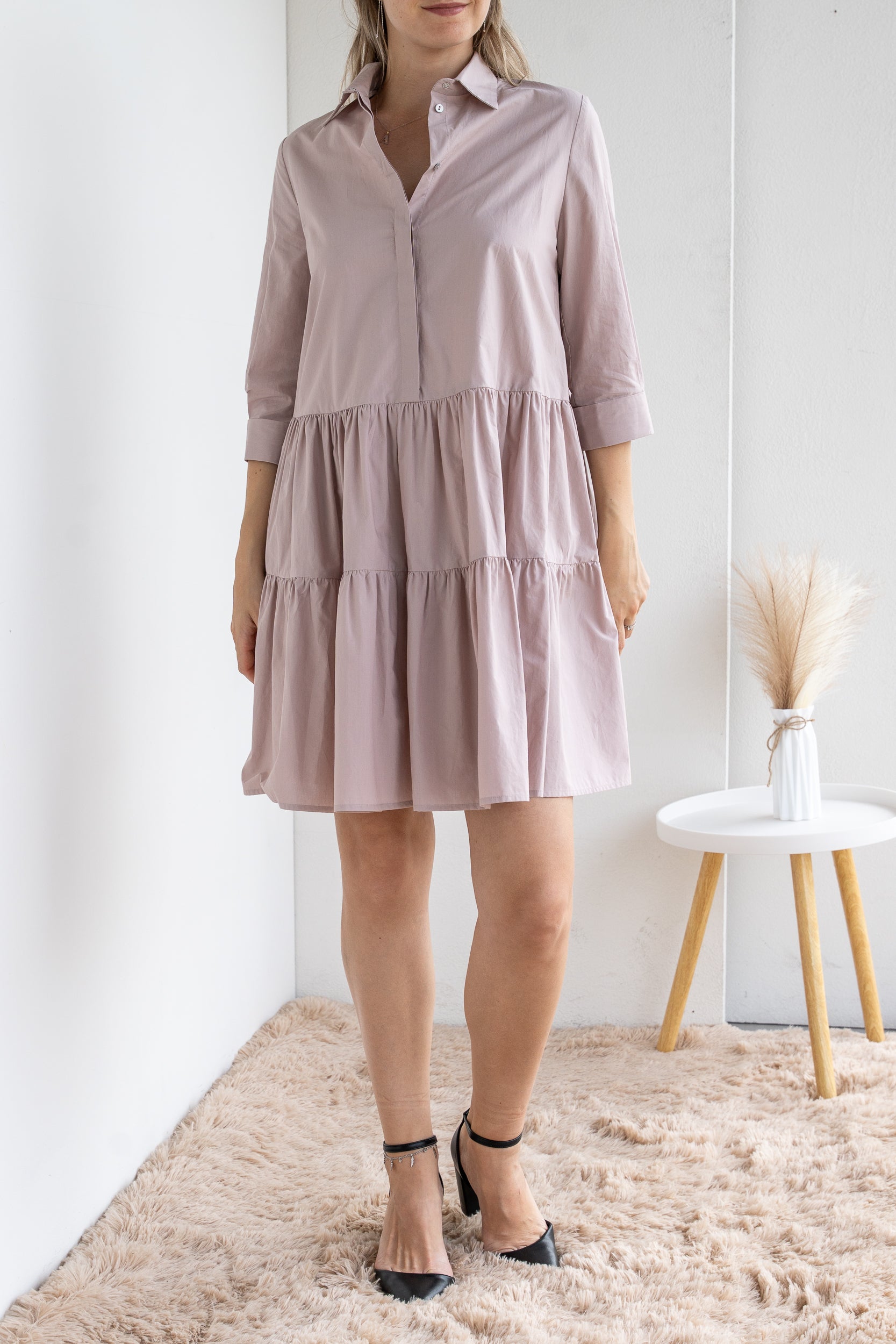Midi dress with ruffles