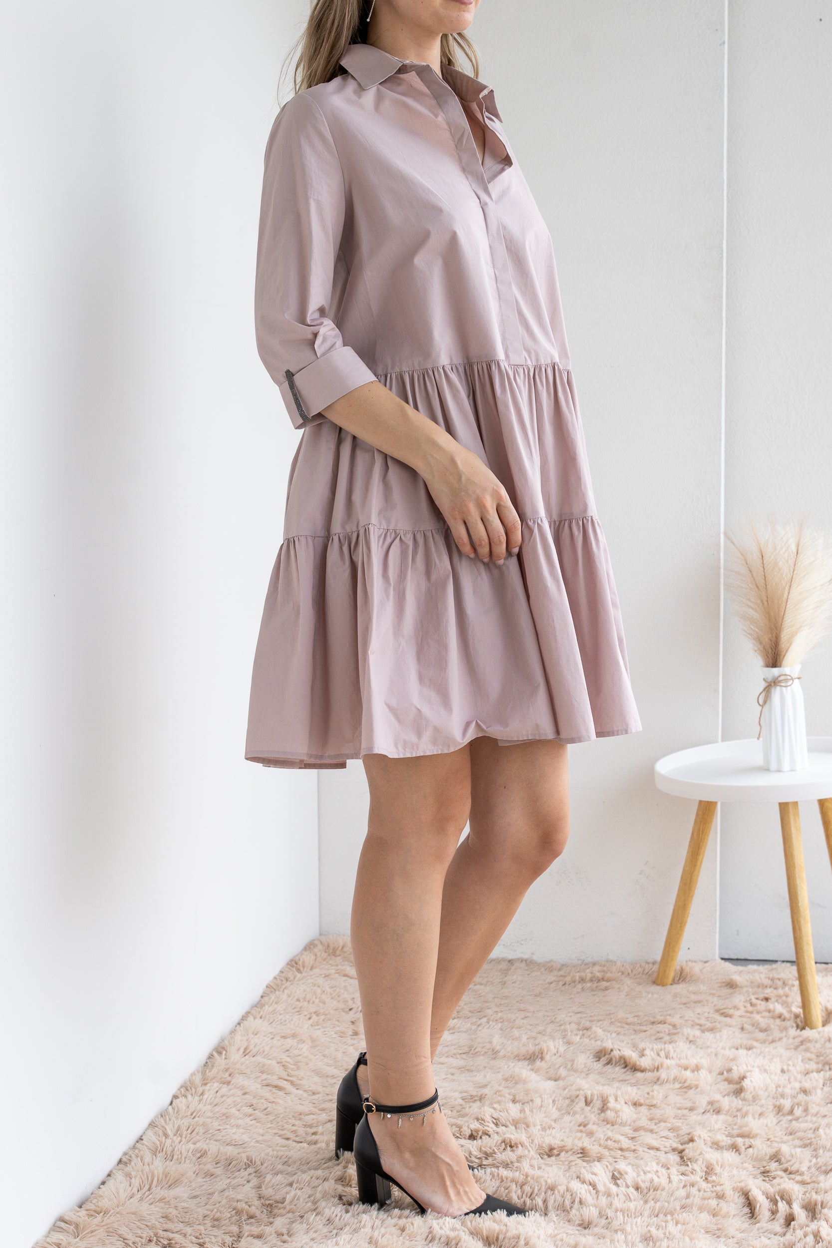 Midi dress with ruffles