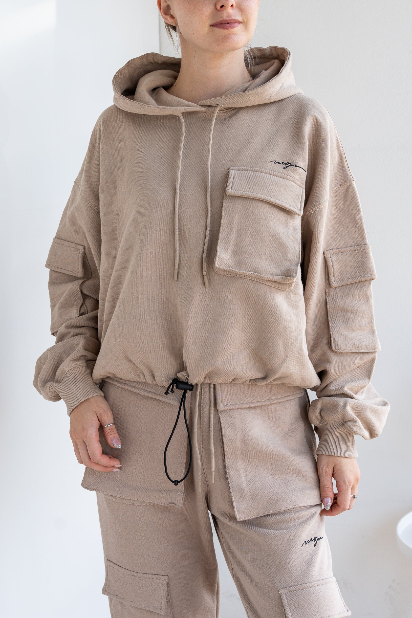Sweatshirt with pockets