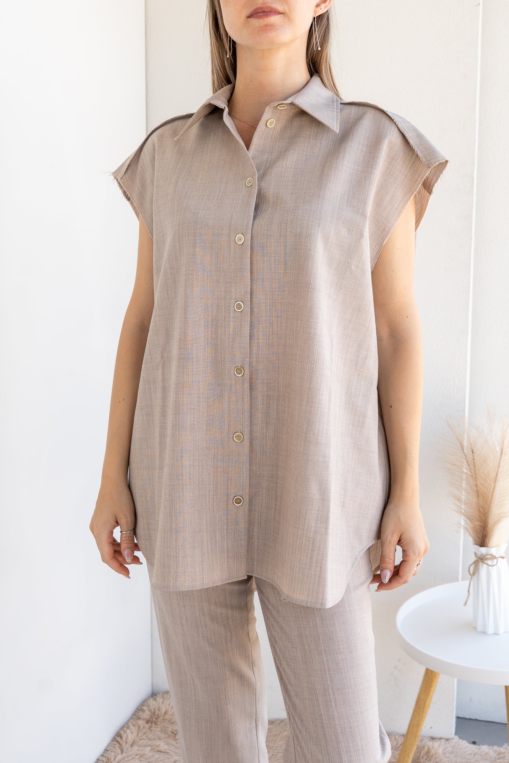 Camicia smanicata