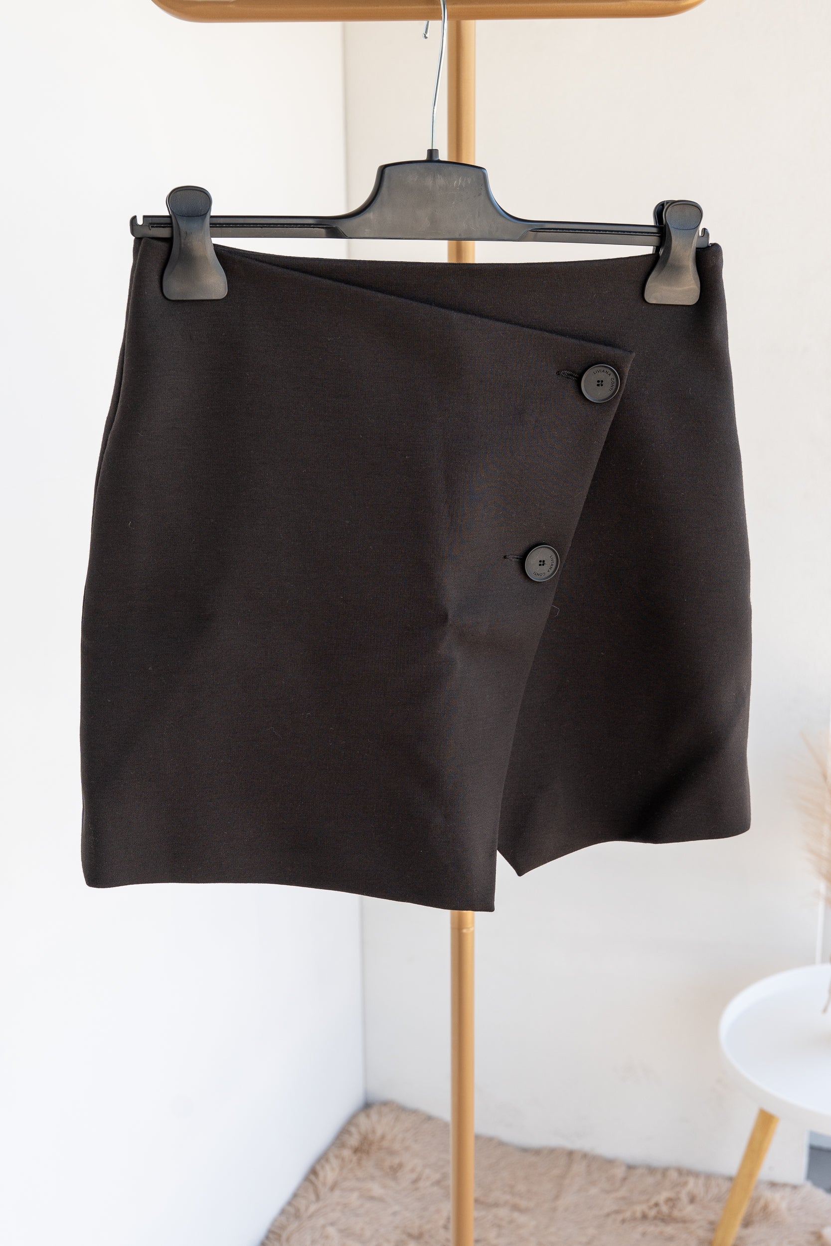 Short skirt