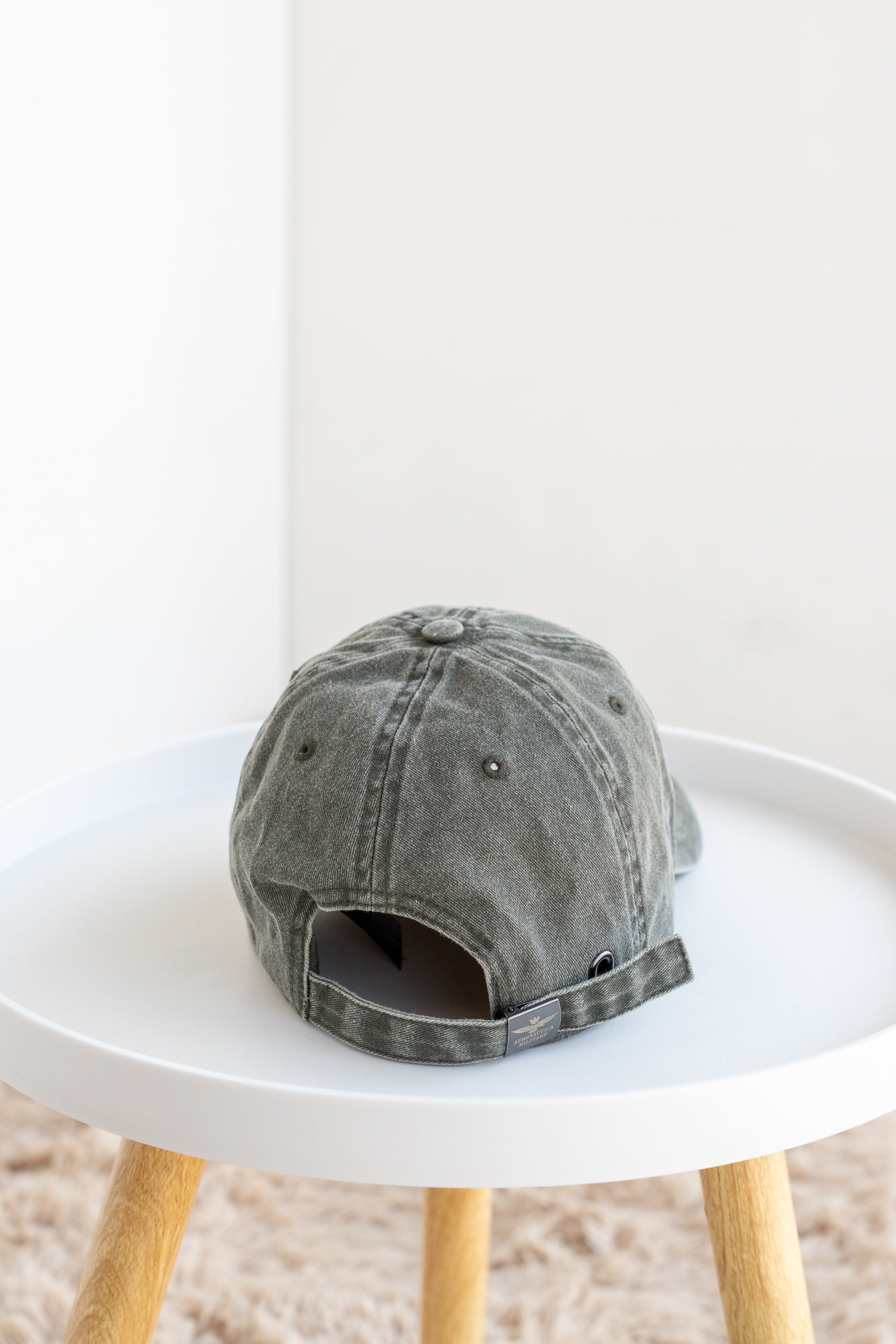Cappello con visiera