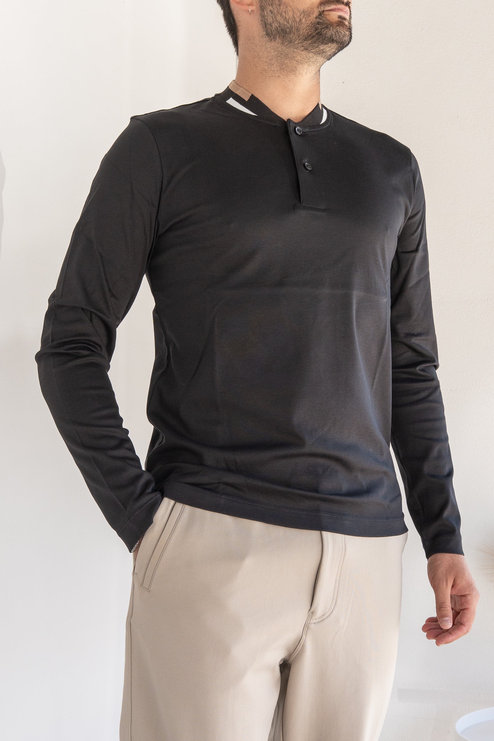 Polo con collo alla coreana