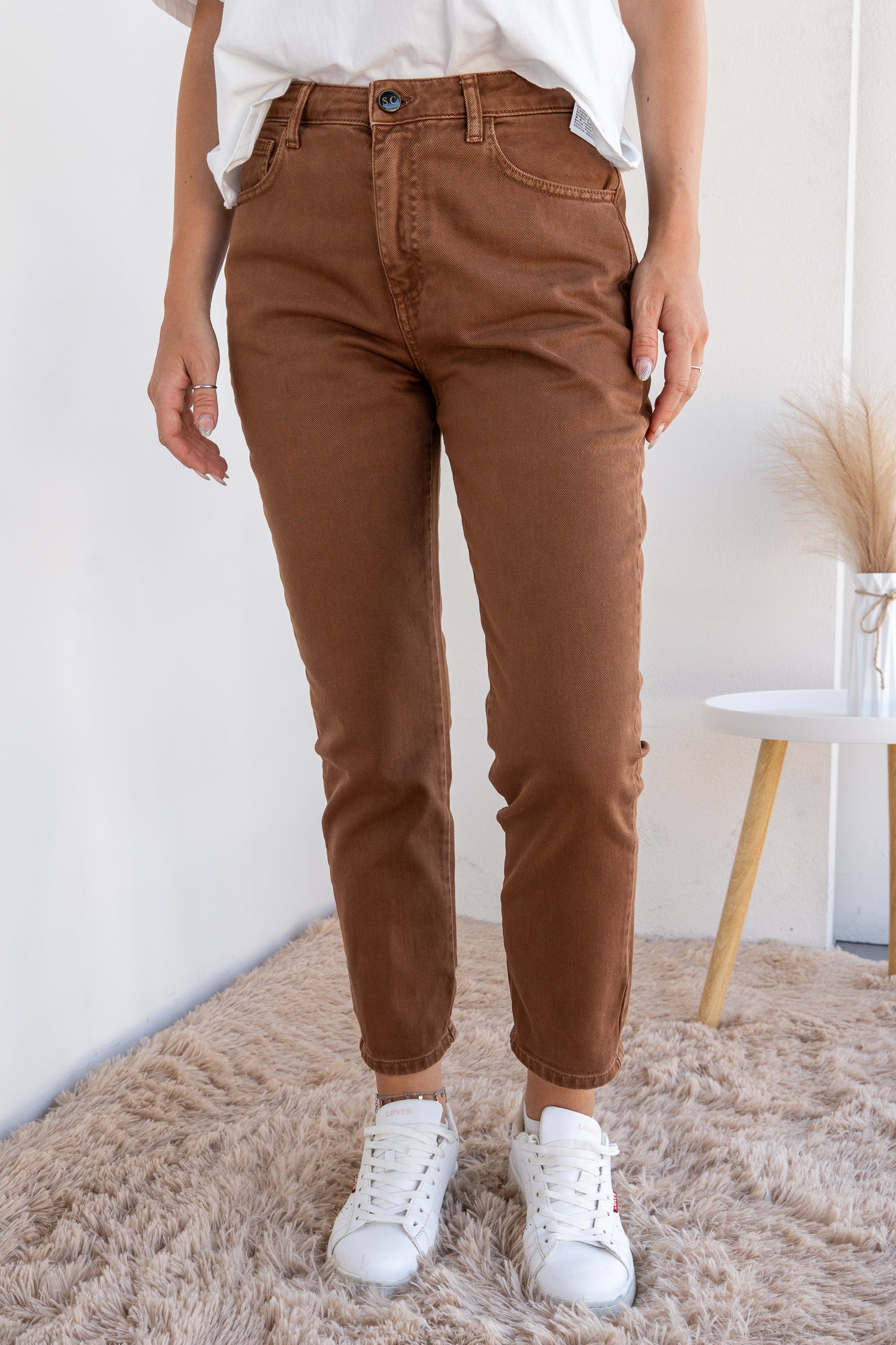 Slim-fit jeans