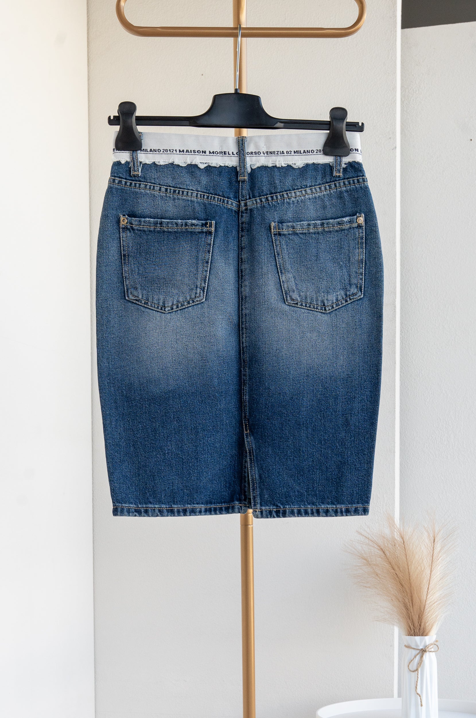 Short skirt