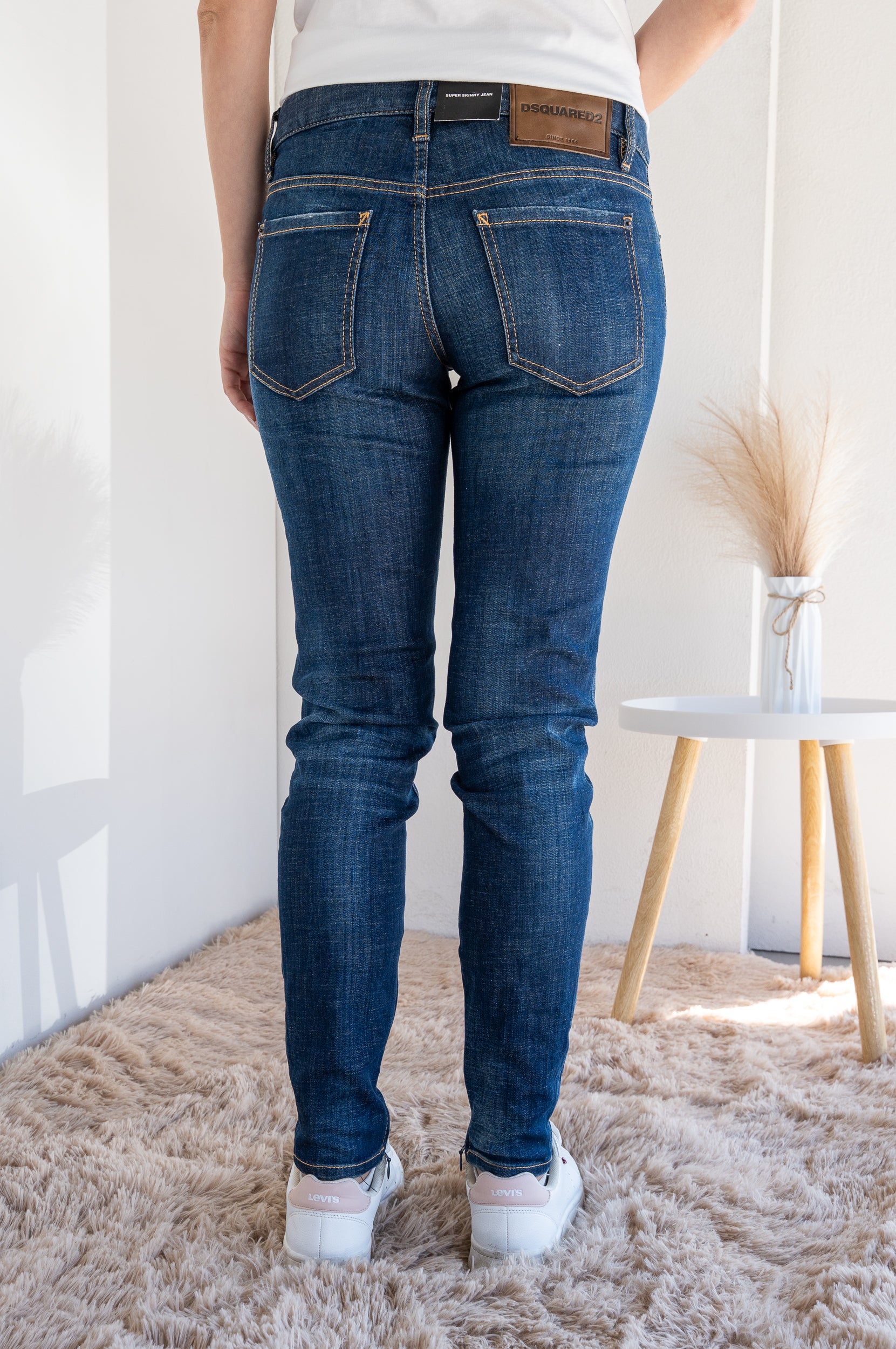 Super skinny jeans