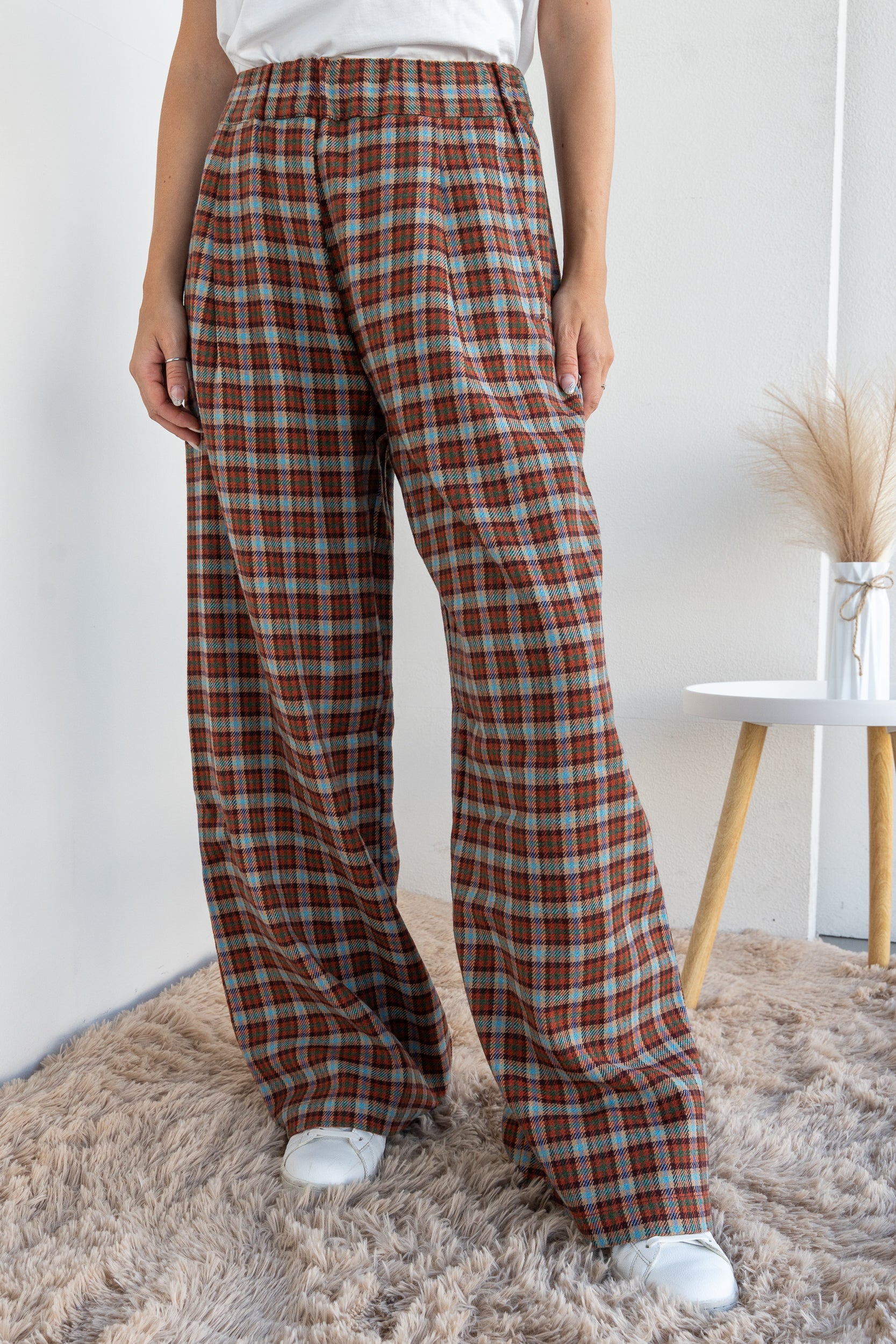 Wide trousers