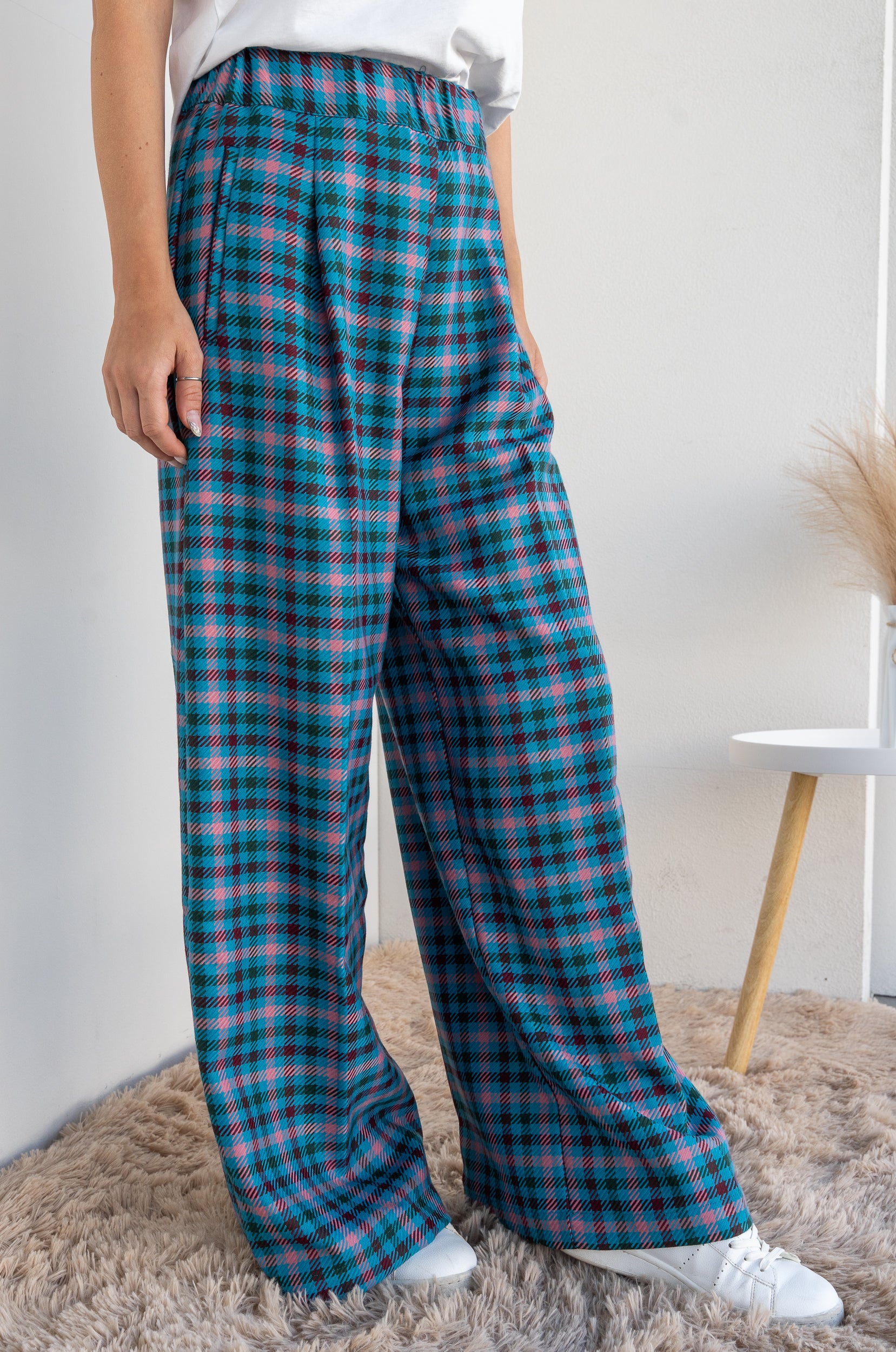 Wide trousers