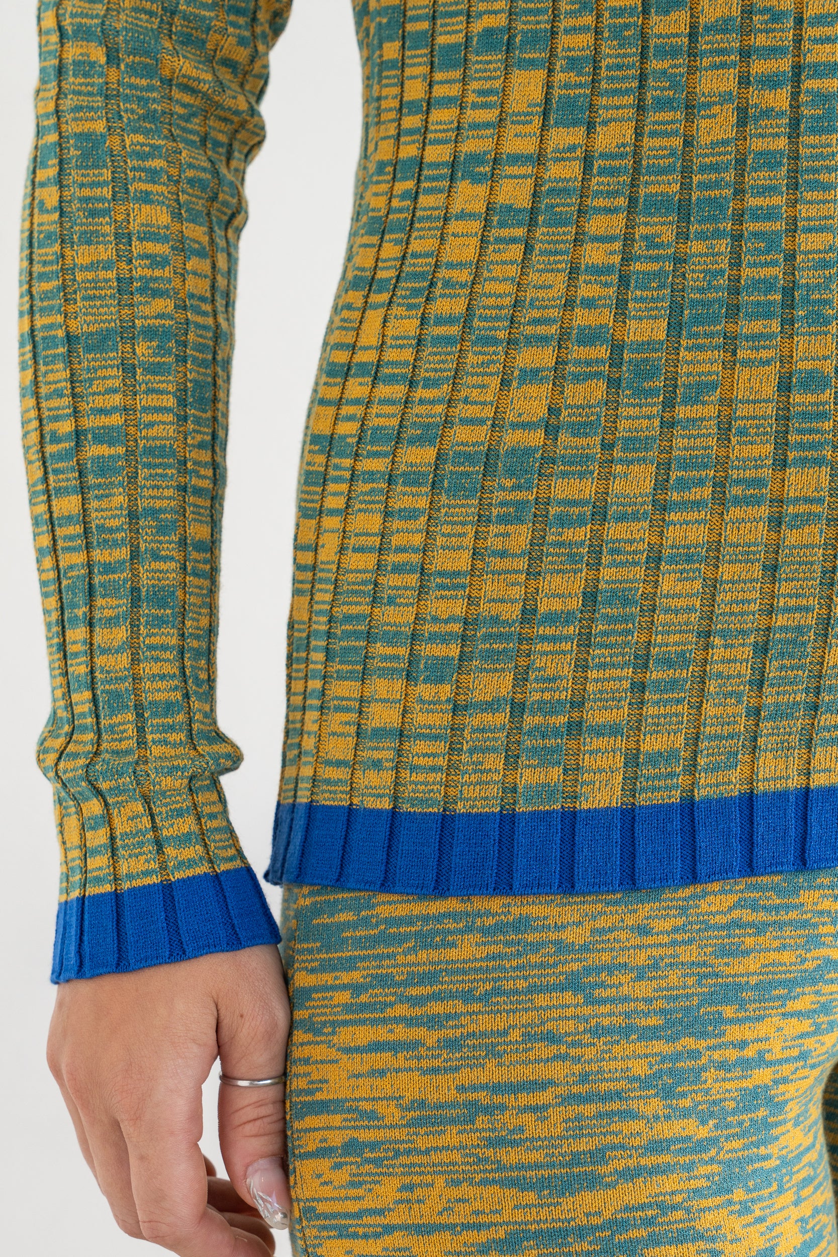 Ribbed turtleneck
