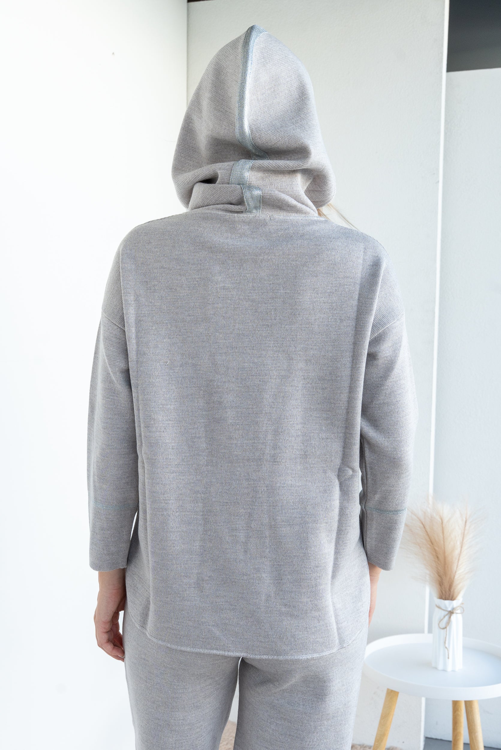 Knitted sweatshirt