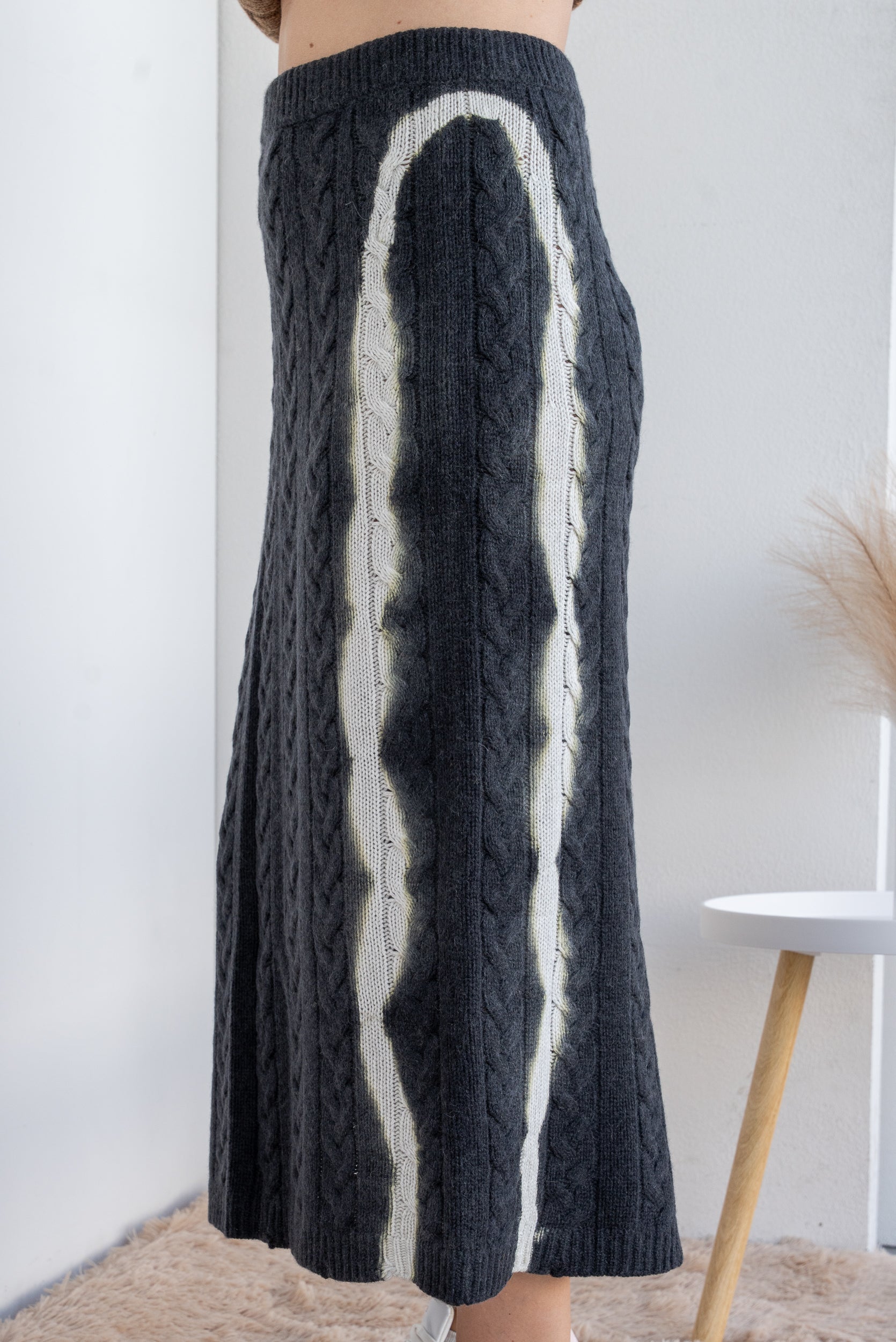 Knit skirt