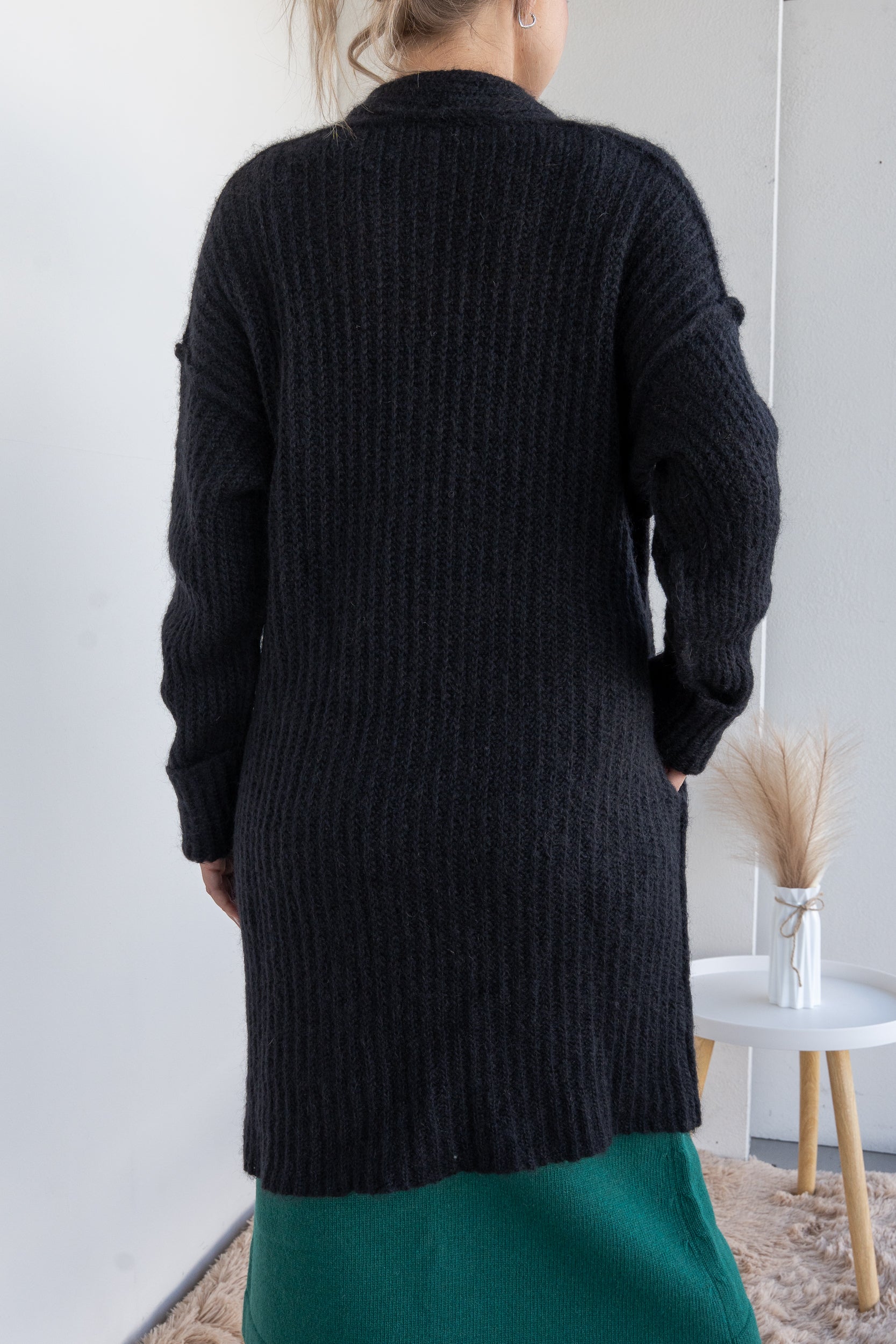 Long knitted cardigan