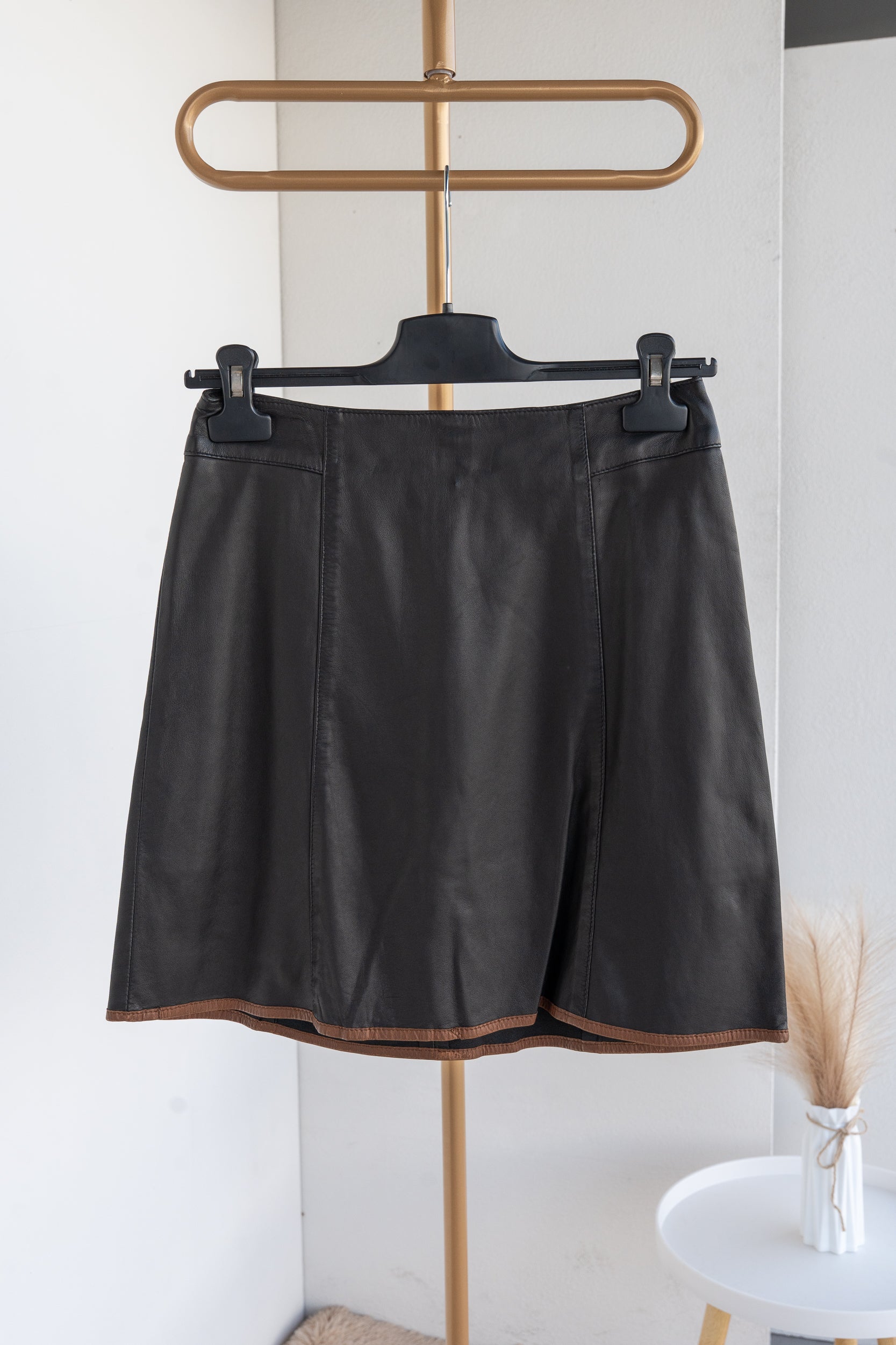 Short leather skirt